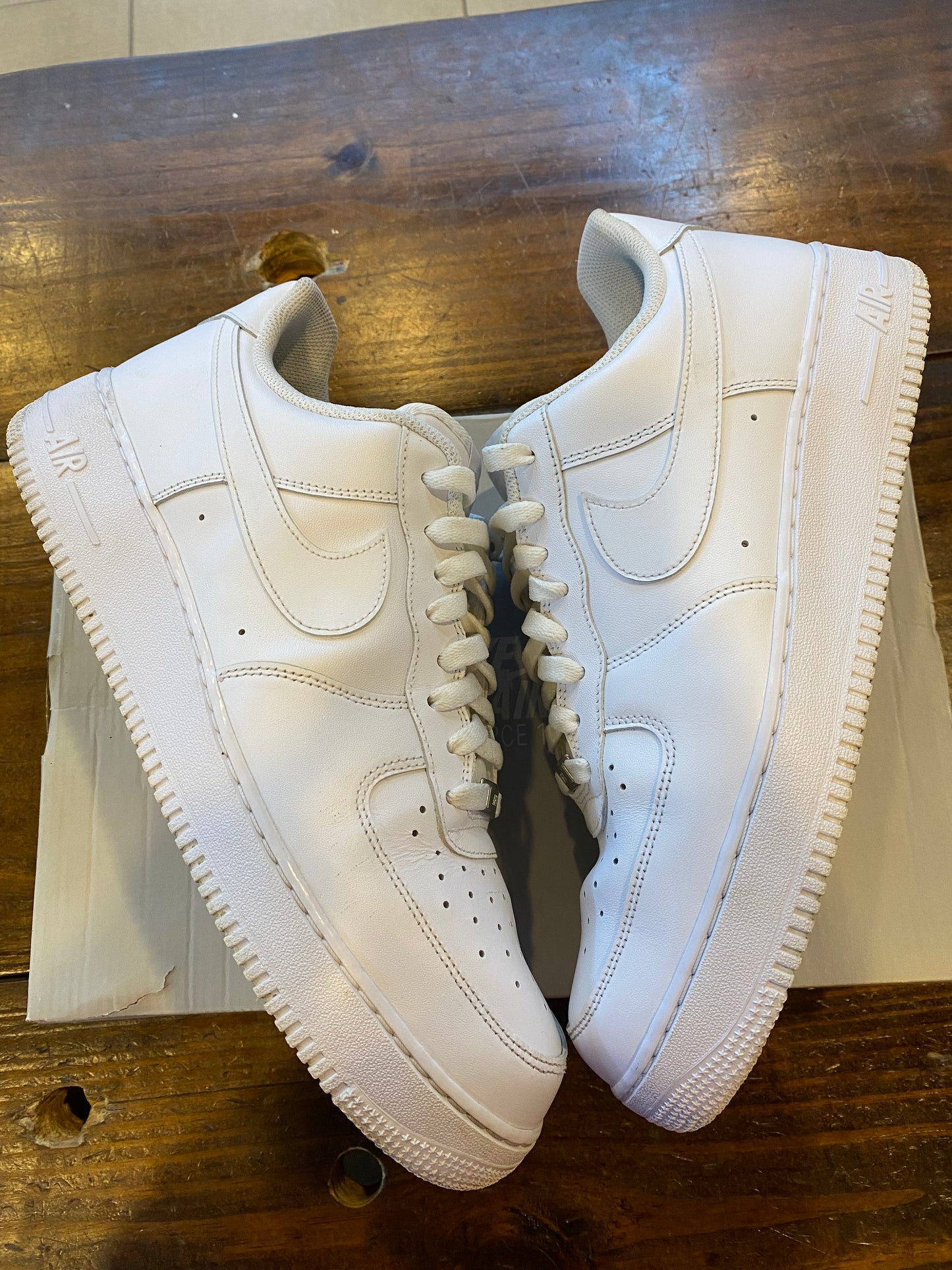 Air Force 1 07 Triple White PRE OWNED