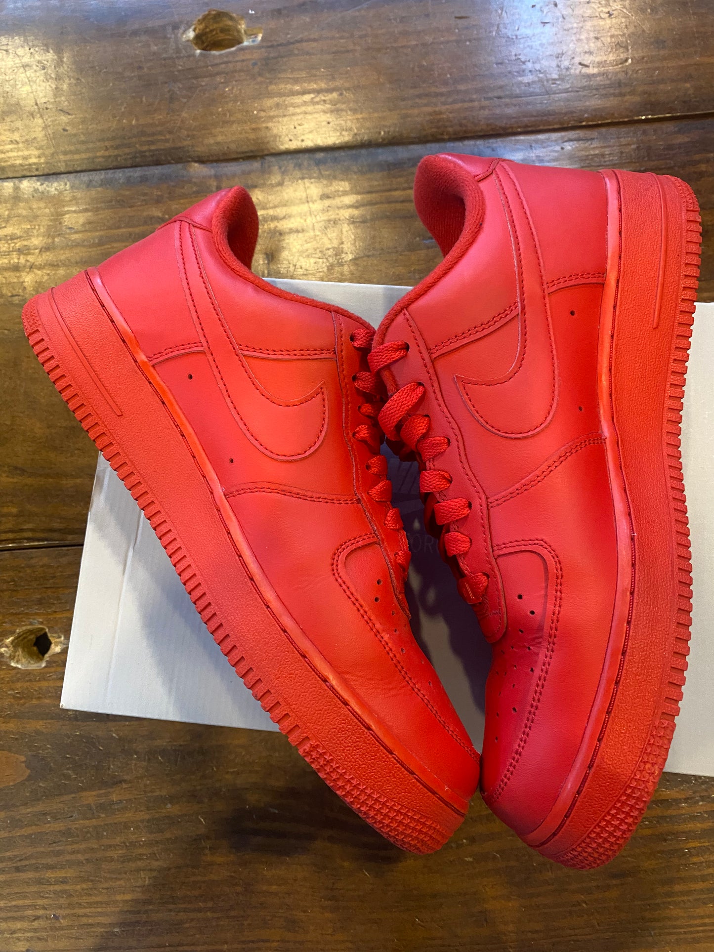 Air Force 1 Low 07 LV 8 1 Triple Red PRE OWNED