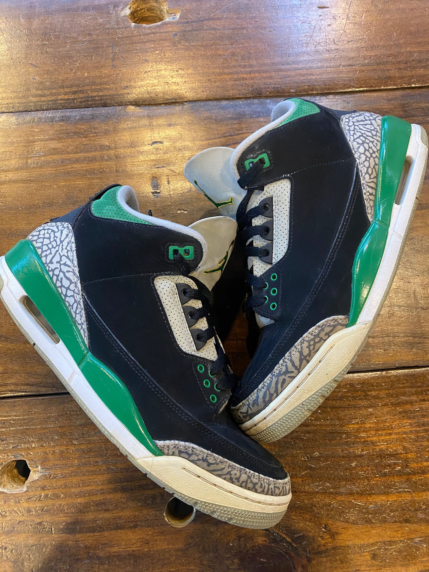 Jordan 3 Retro Pine Green PRE OWNED
