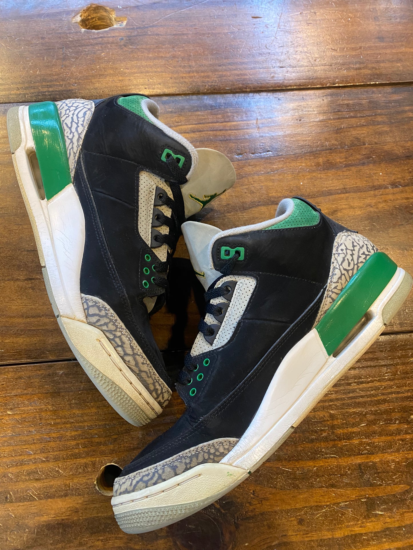 Jordan 3 Retro Pine Green PRE OWNED