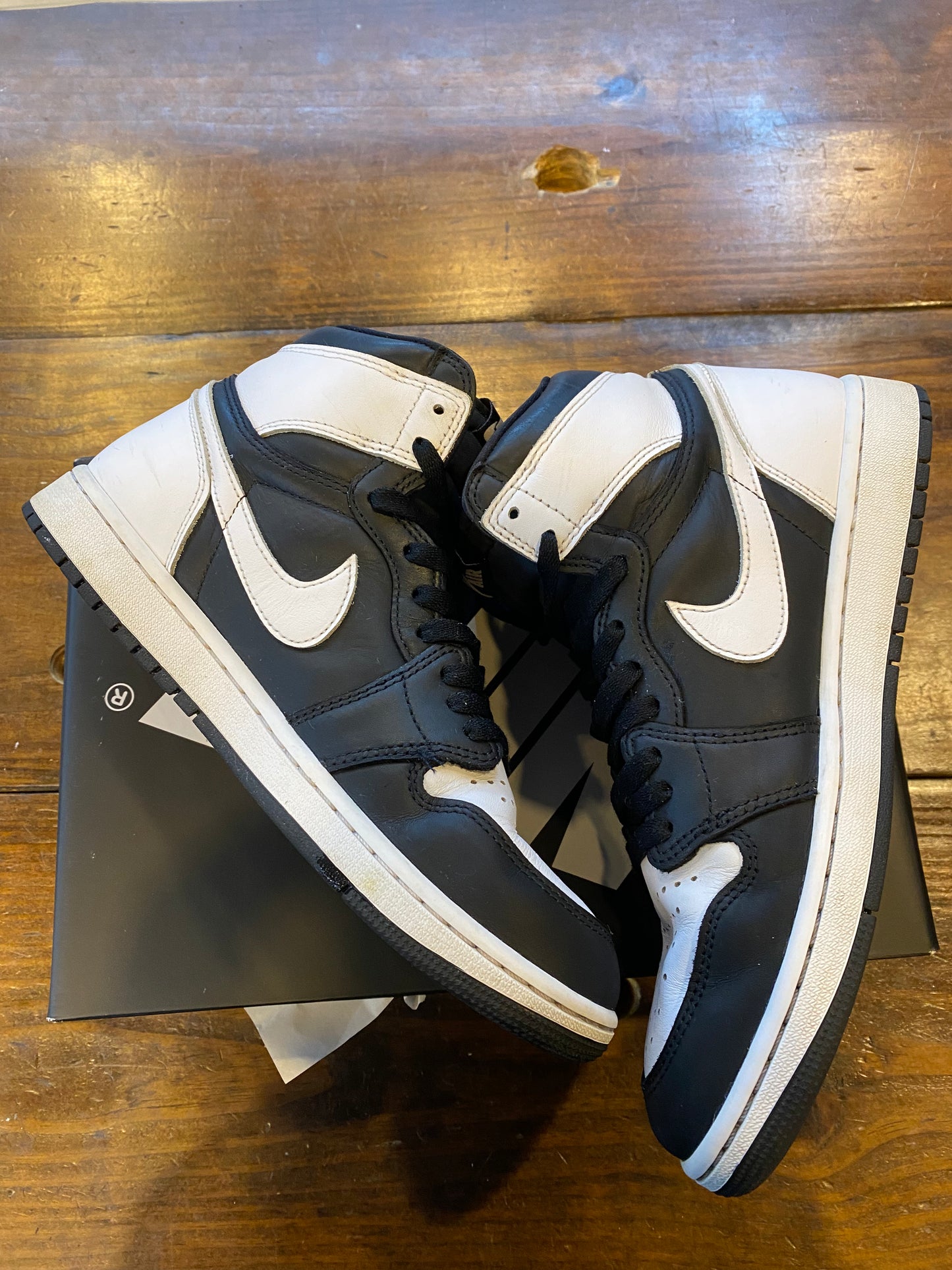 Jordan 1 Retro High OG Black White 2 0 PRE OWNED