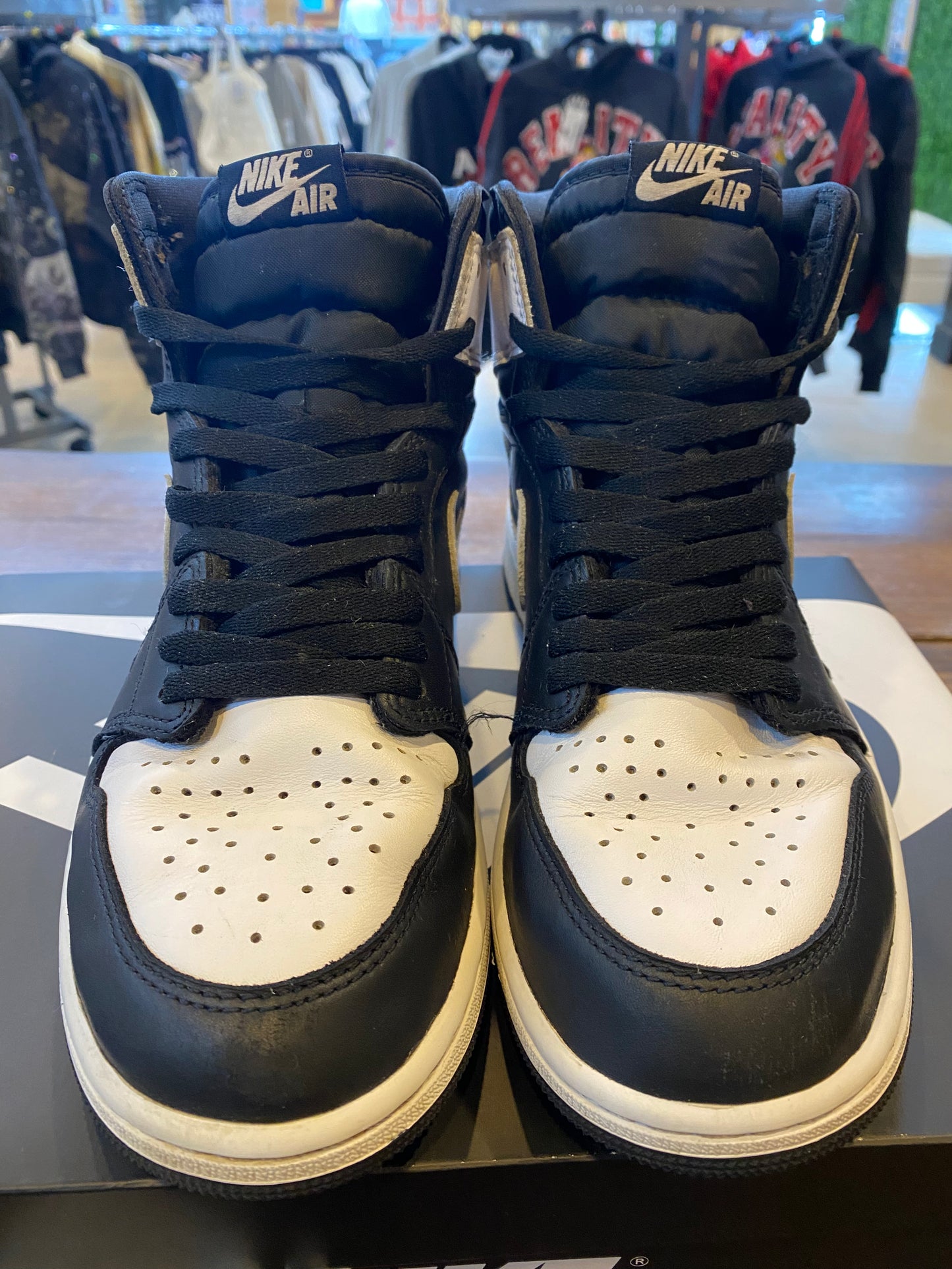 Jordan 1 Retro High OG Black White 2 0 PRE OWNED