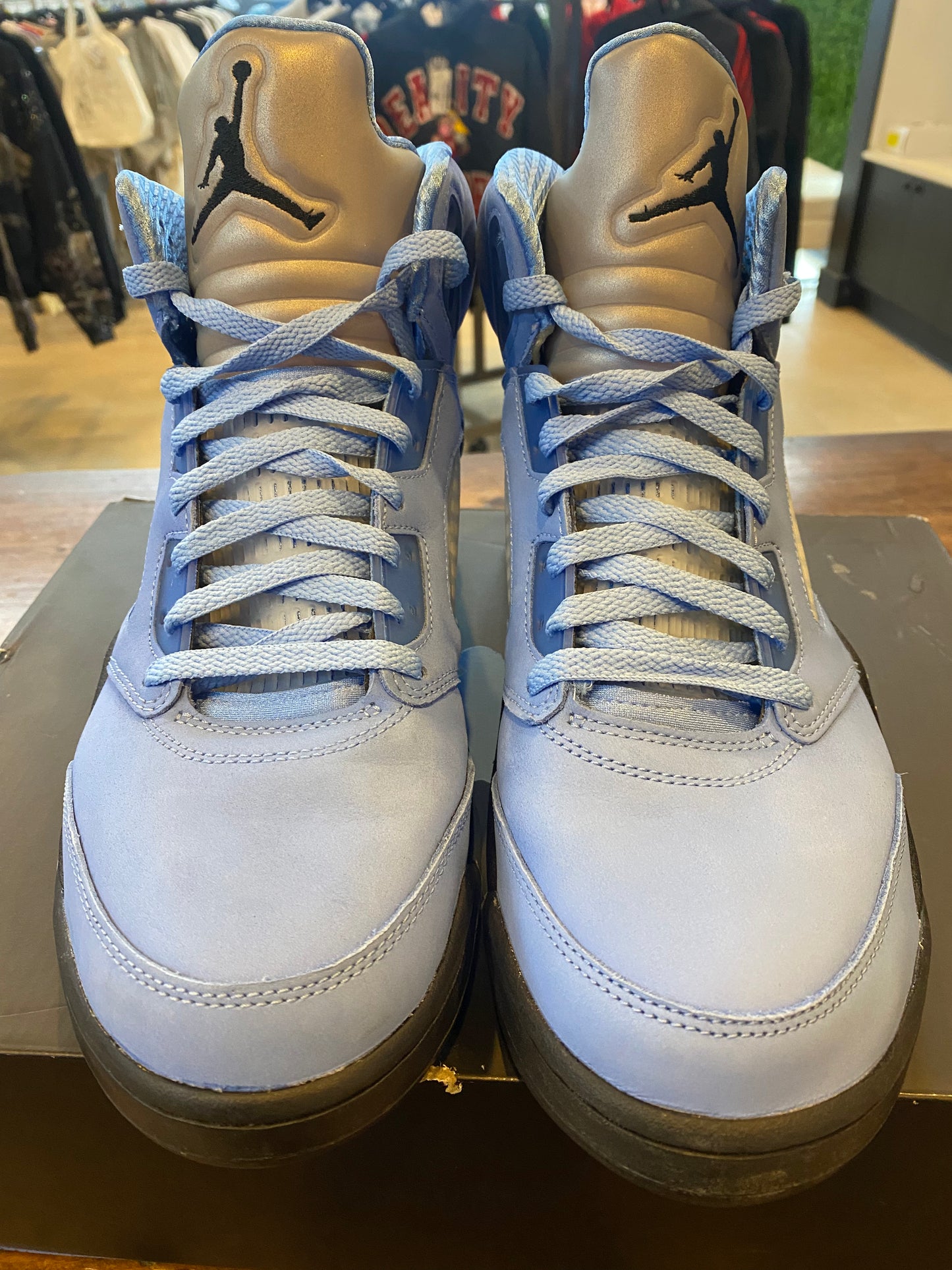Jordan 5 Retro SE UNC PRE OWNED