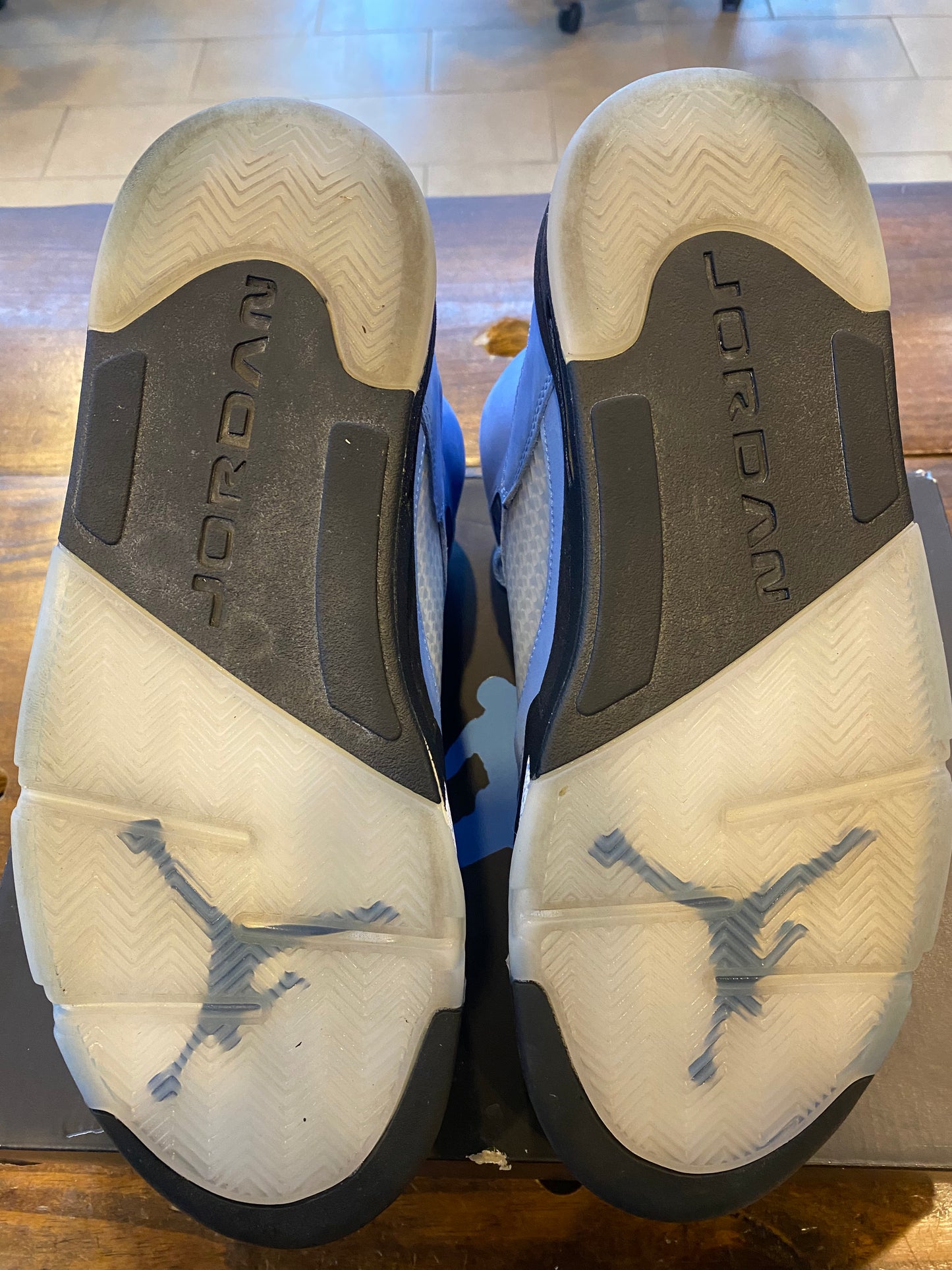 Jordan 5 Retro SE UNC PRE OWNED