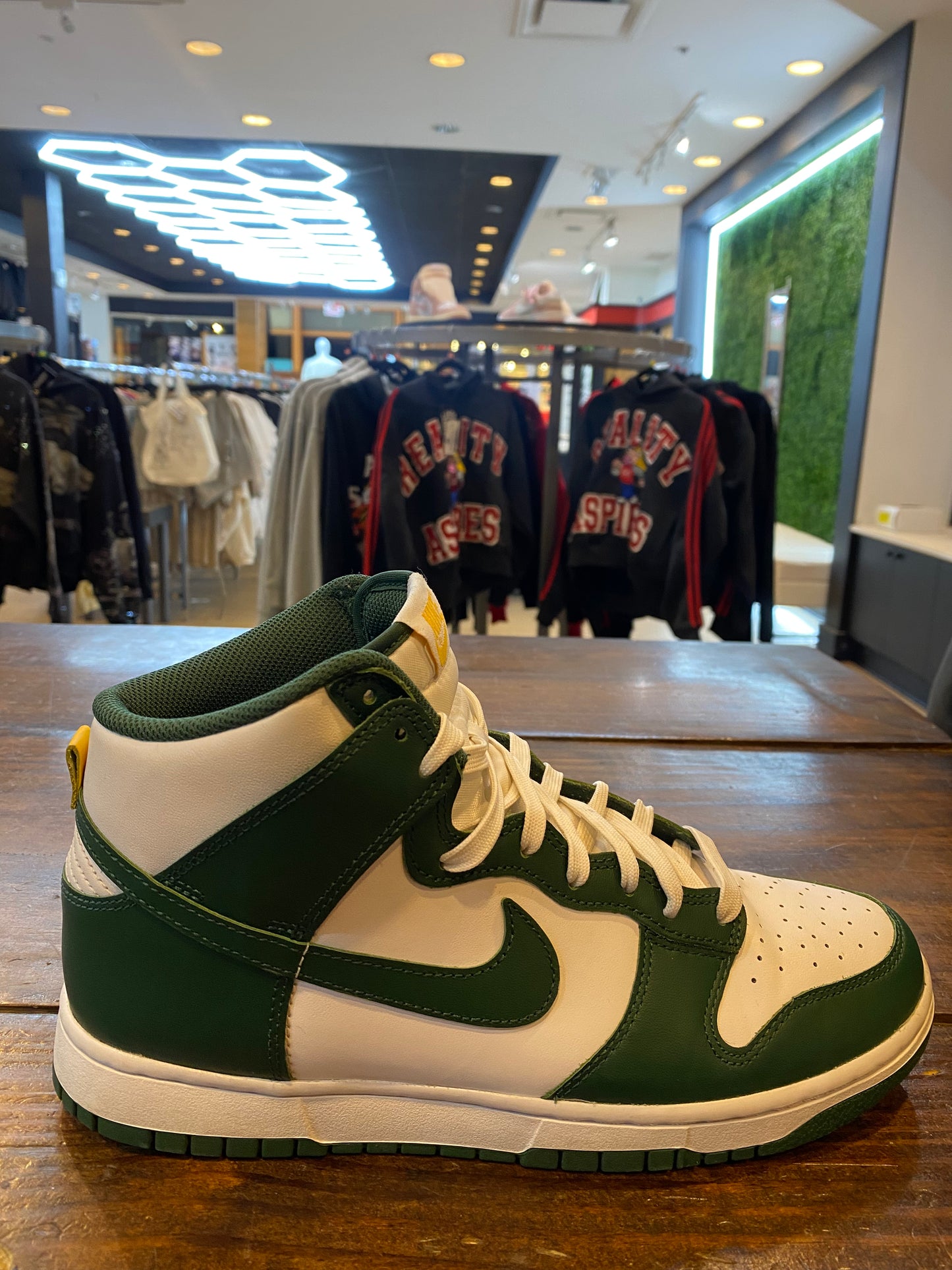 Dunk High Australia PRE OWNED