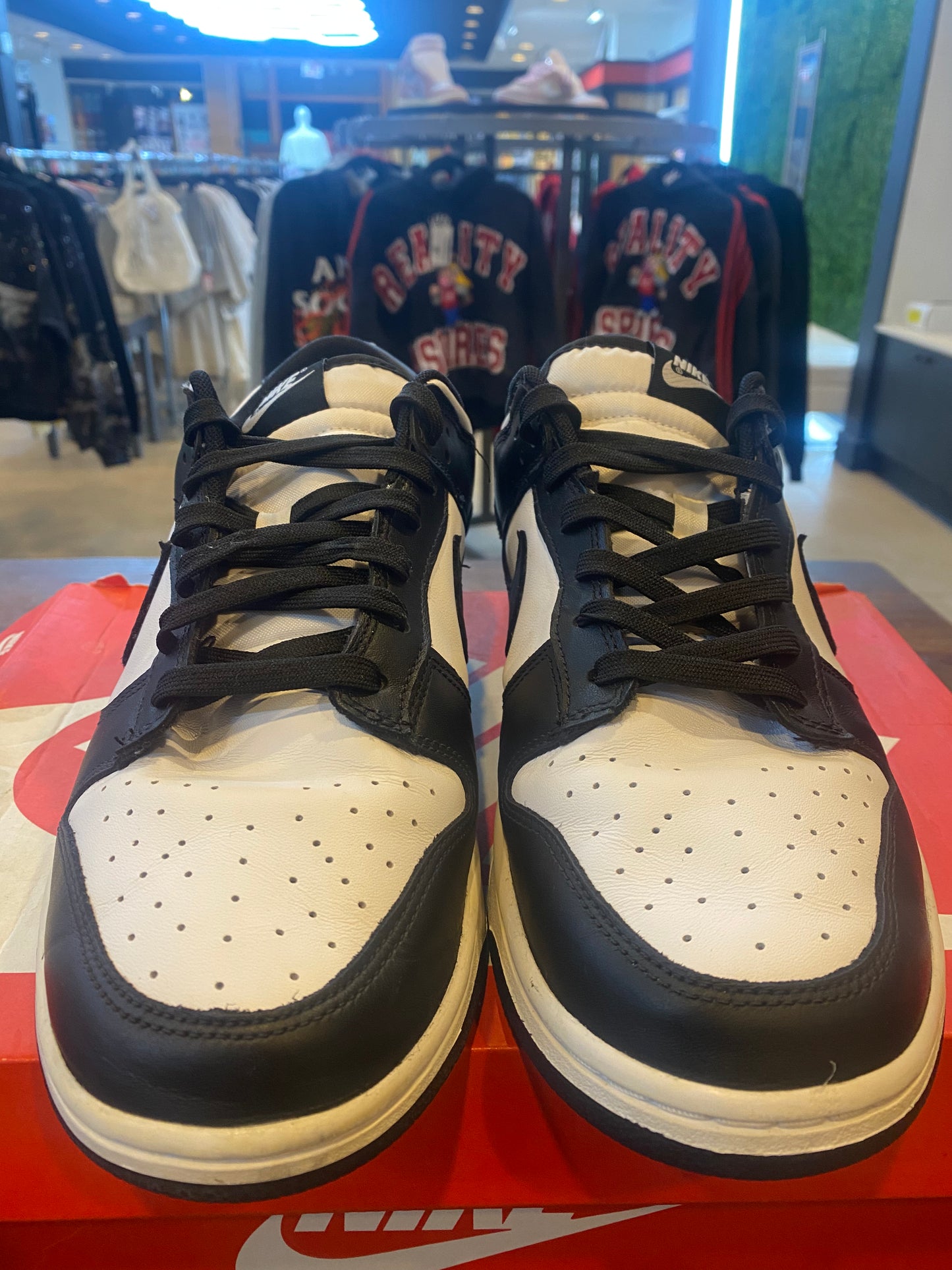 Dunk Low Black White PRE OWNED