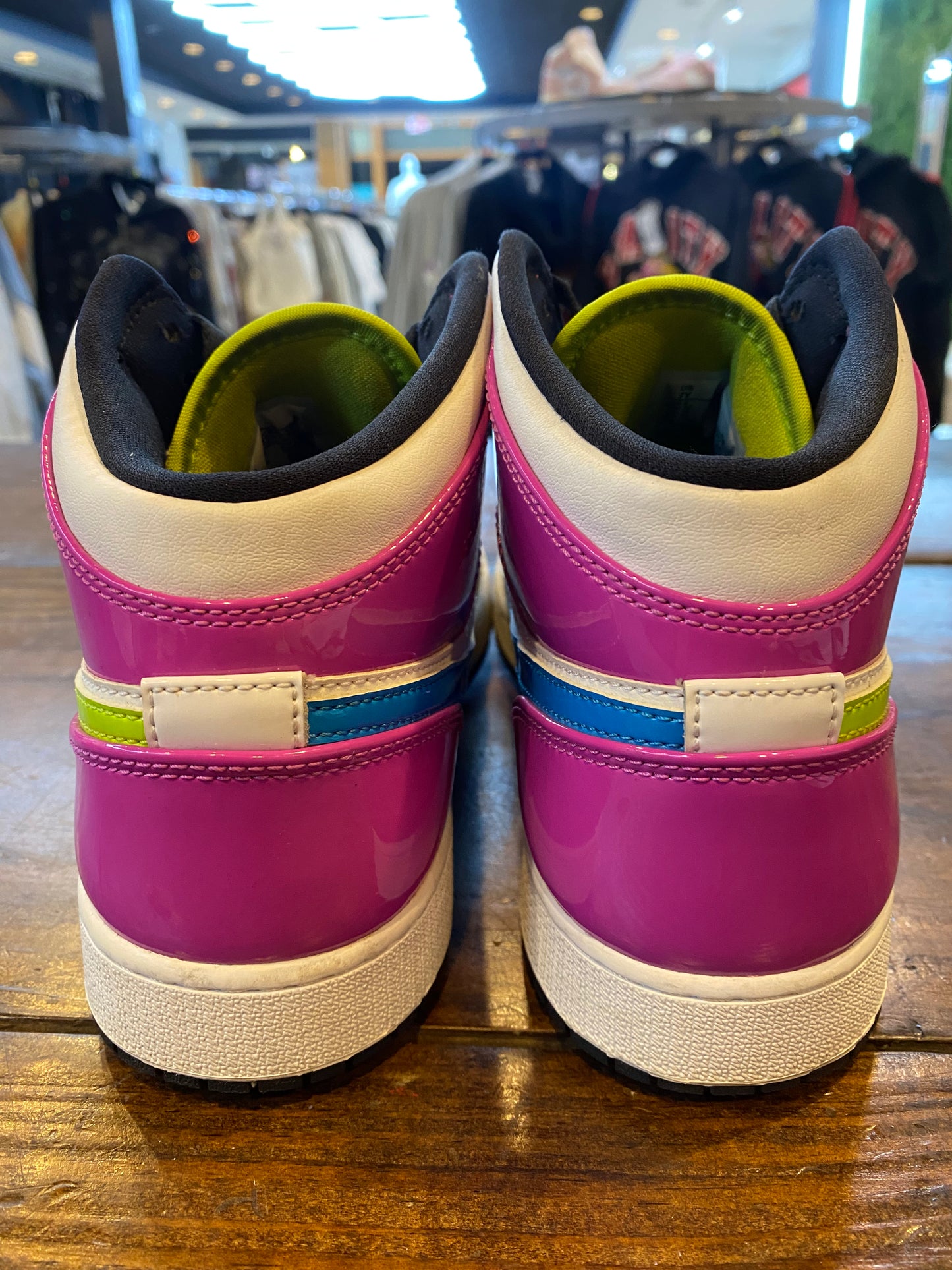 Jordan 1 Mid SE GS Cyber Active Fuchsia PRE OWNED