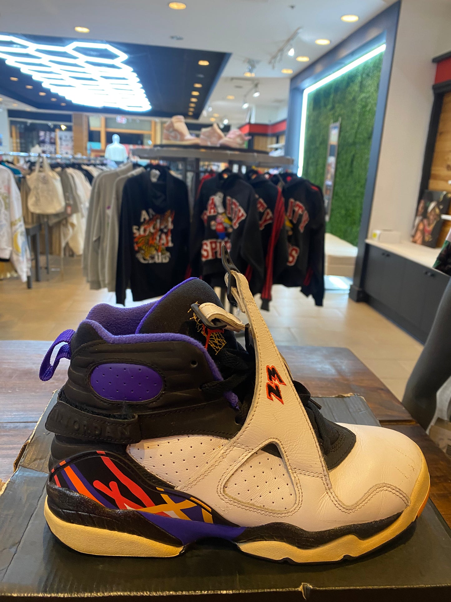 Jordan 8 Retro BG Three Peat PRE OWNED