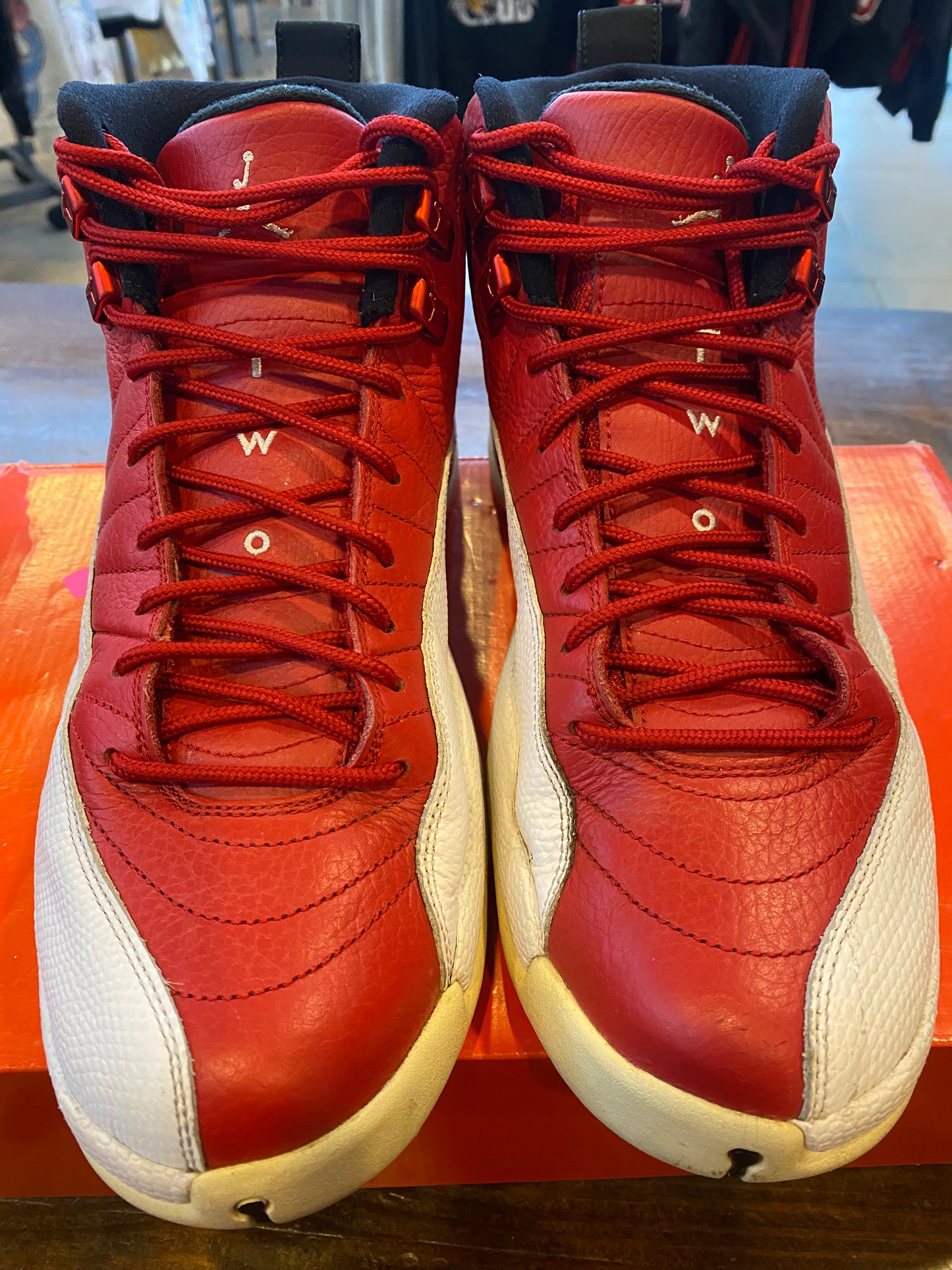 Jordan 12 Retro Gym Red PRE OWNED