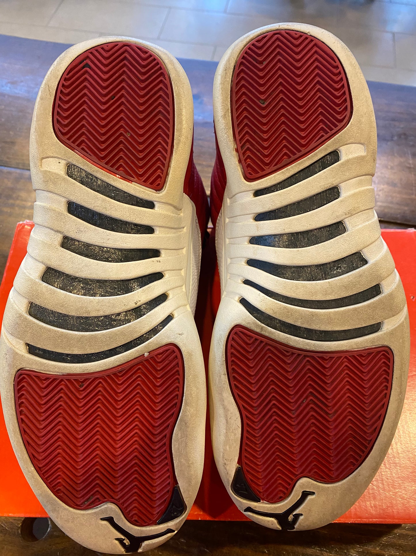 Jordan 12 Retro Gym Red PRE OWNED