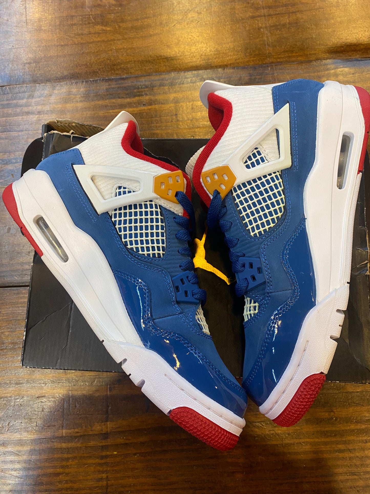 Jordan 4 Retro GS Messy Room PRE OWNED