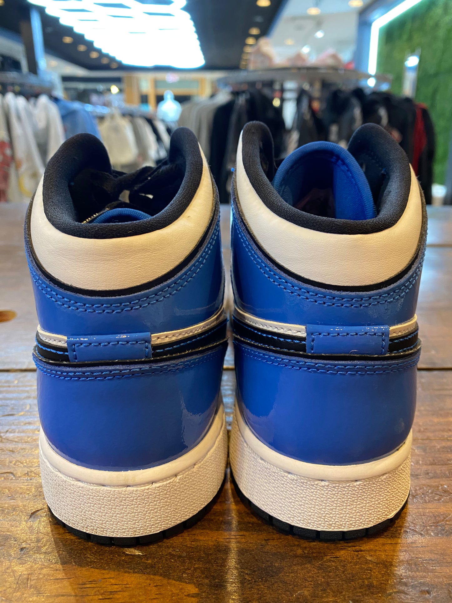 Jordan 1 Mid SE GS Signal Blue PRE OWNED