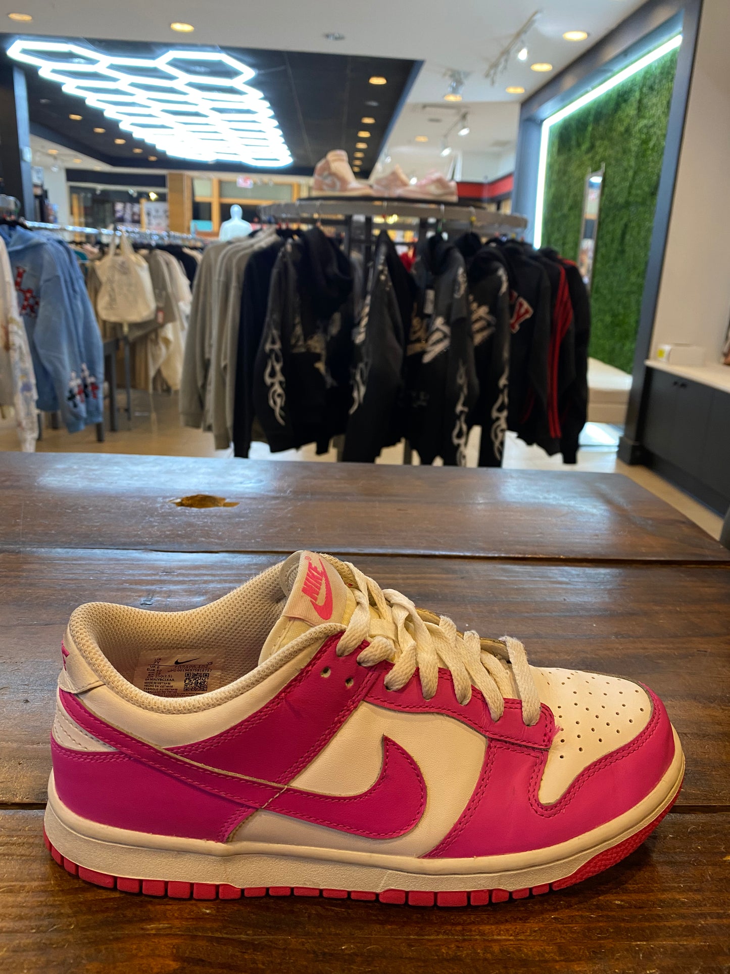 Dunk Low GS Laser Fuchsia PRE OWNED