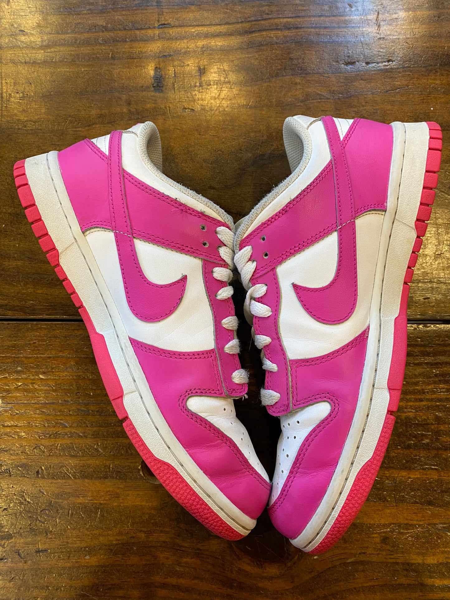 Dunk Low GS Laser Fuchsia PRE OWNED