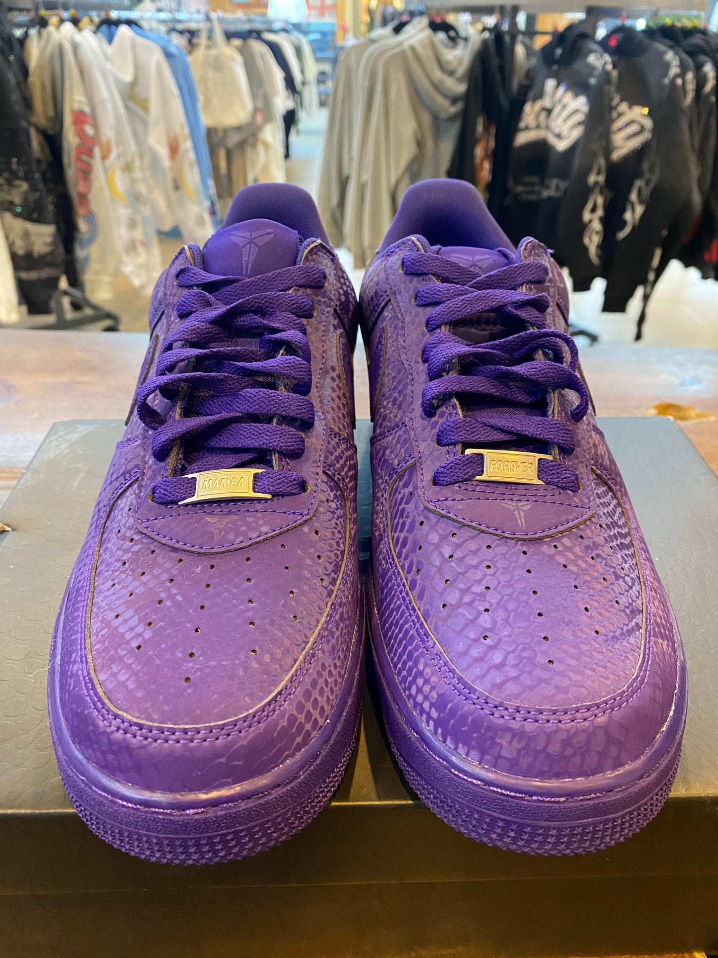 Kobe Bryant X Air Force 1 Low Court Purple PRE OWNED