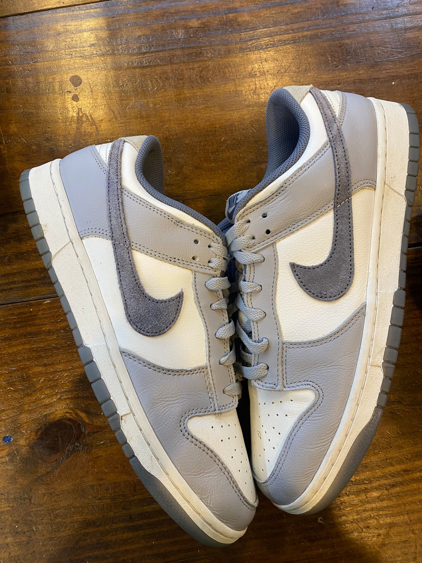 Dunk Low SE Light Carbon PRE OWNED