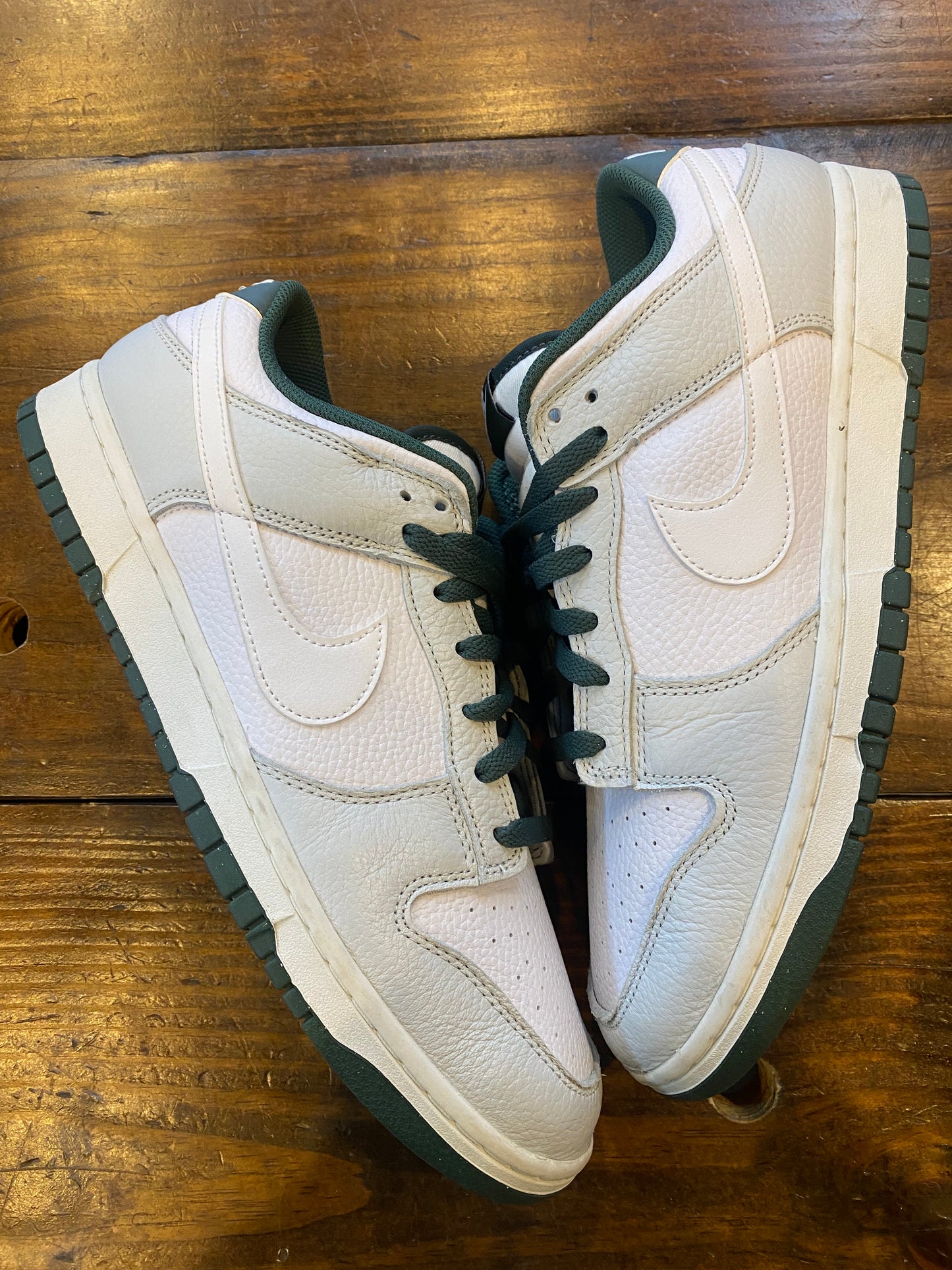 Dunk Low SE Photon Dust Vintage Green PRE OWNED