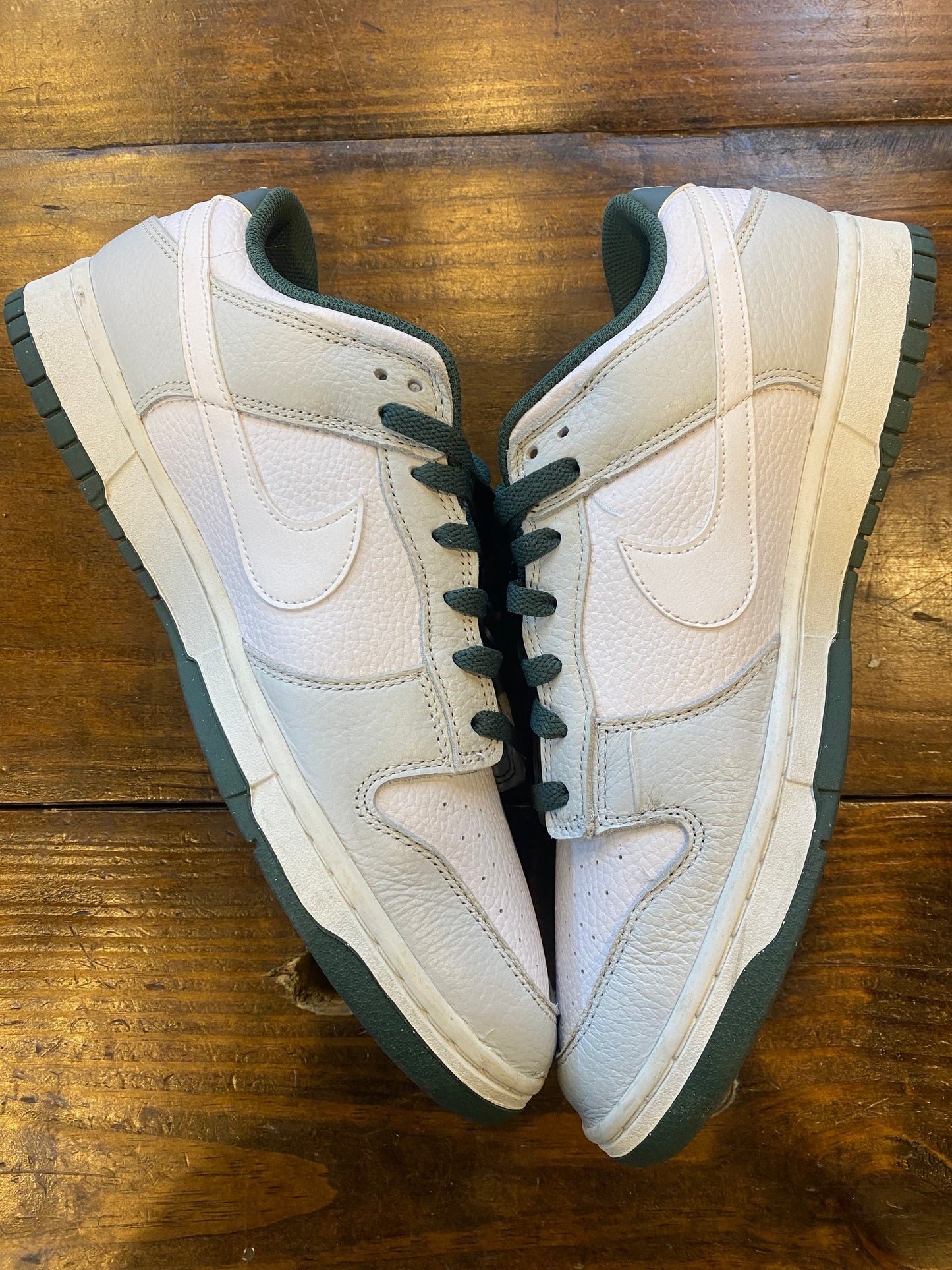 Dunk Low SE Photon Dust Vintage Green PRE OWNED