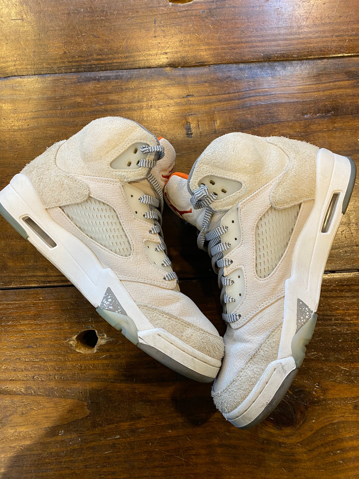 Jordan 5 Retro SE Craft Light Orewood Brown PRE OWNED