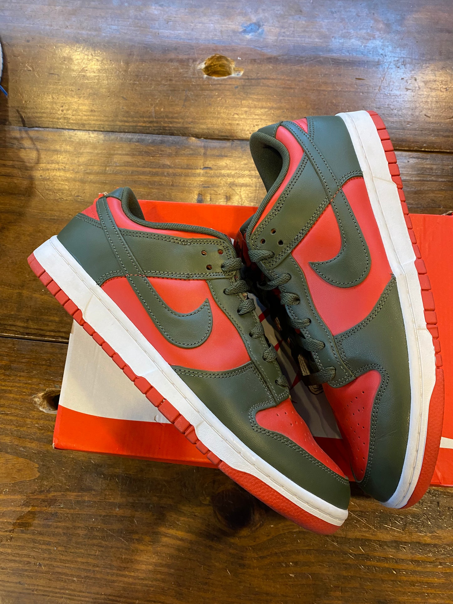 Dunk Low Cargo Khaki Mystic Red PRE OWNED