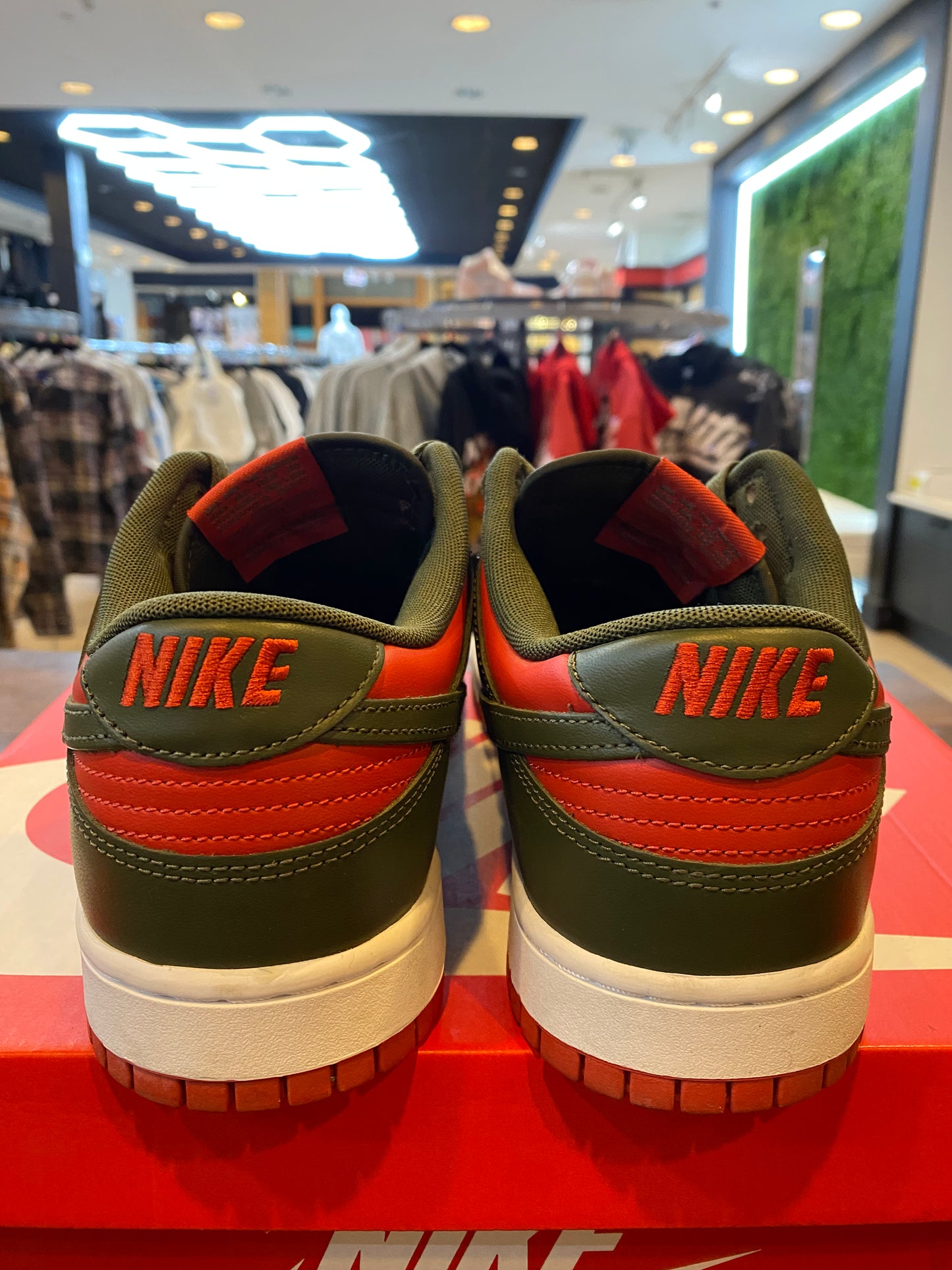 Dunk Low Cargo Khaki Mystic Red PRE OWNED