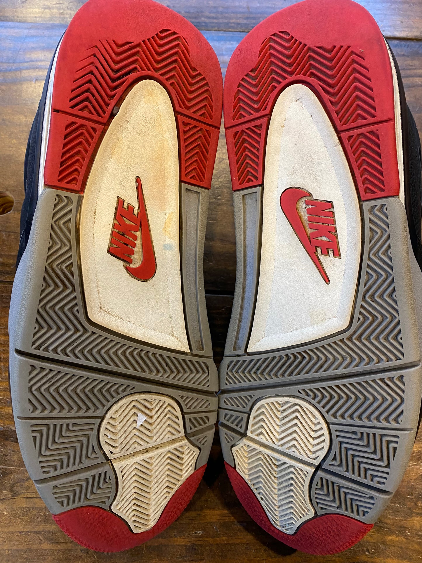 Jordan 4 Retro Bred Reimagined PRE OWNED