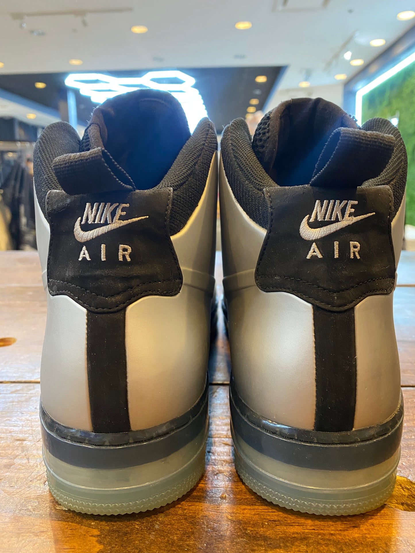 Air Force 1 Foamposite PRE OWNED