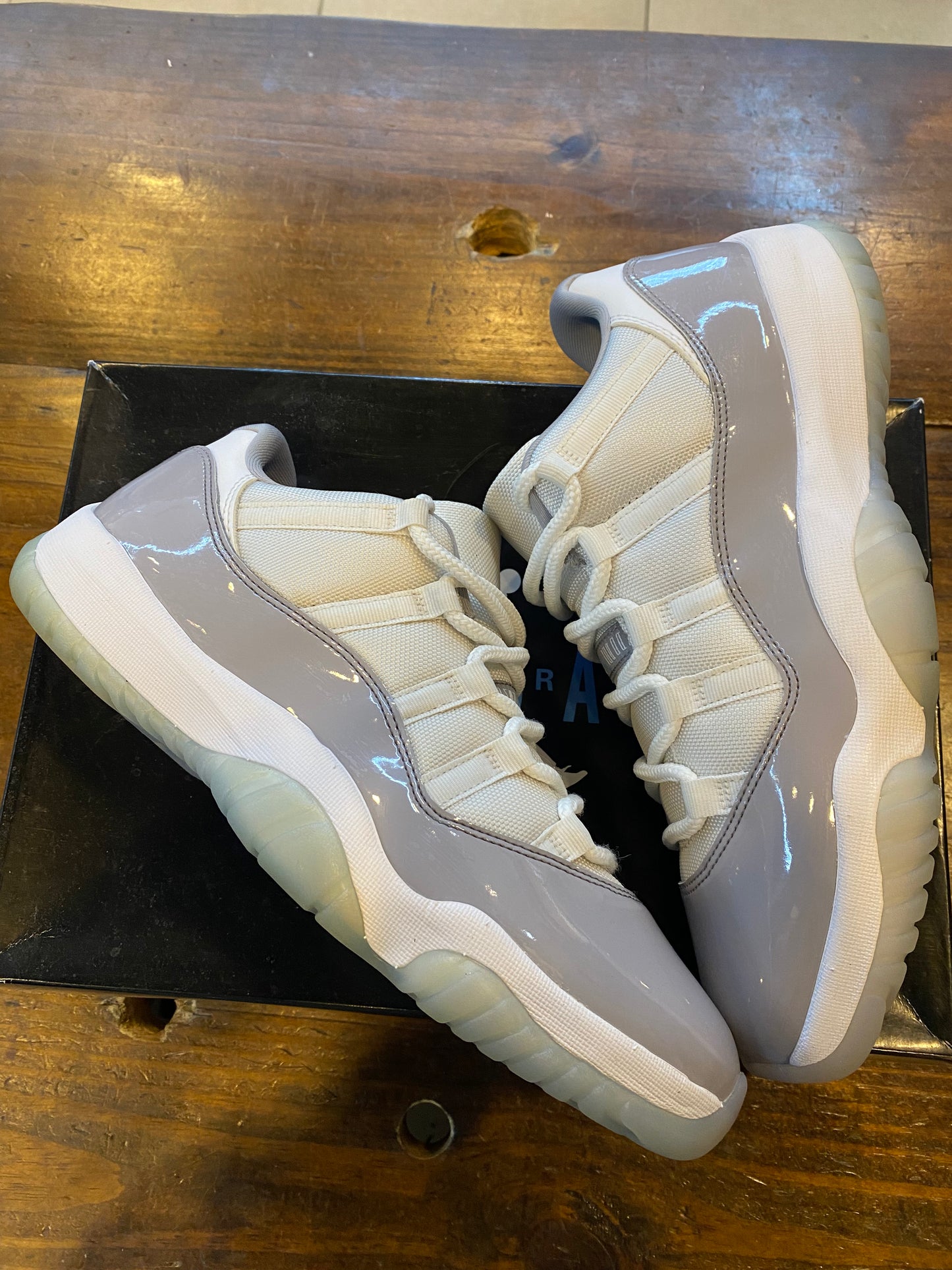 Jordan 11 Retro Low Cement Grey PRE OWNED