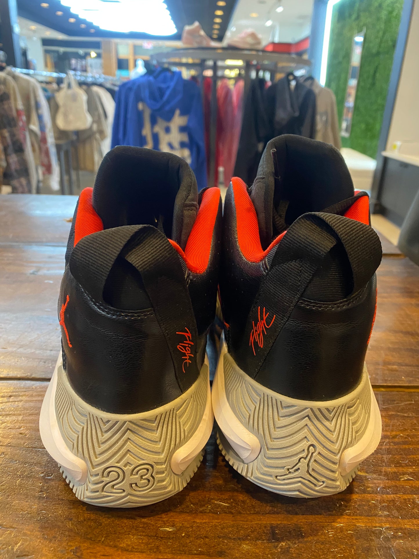 Jordan Stay Loyal Bred PRE OWNED