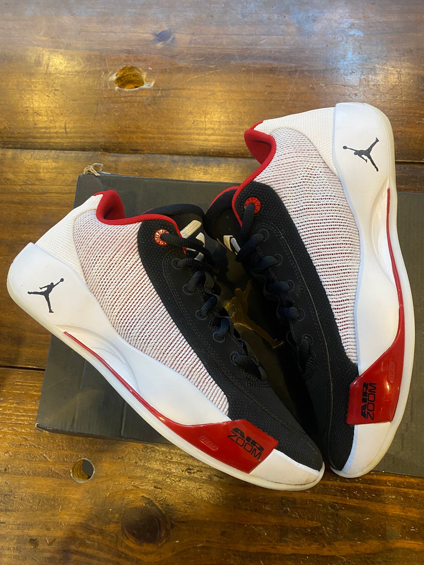 Jordan Luka 77 Bloodline 2 0 PRE OWNED