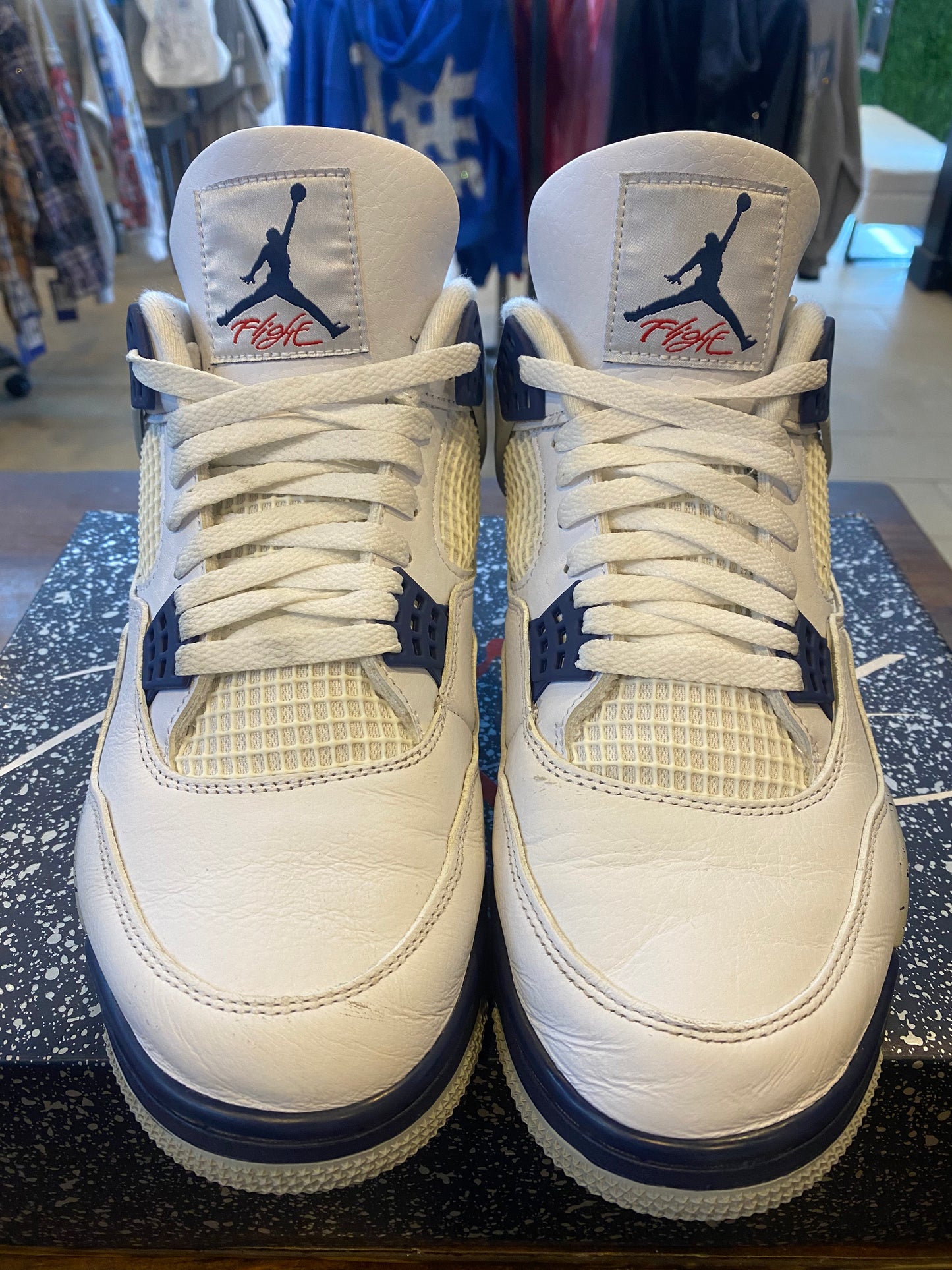 Jordan 4 Retro Midnight Navy PRE OWNED