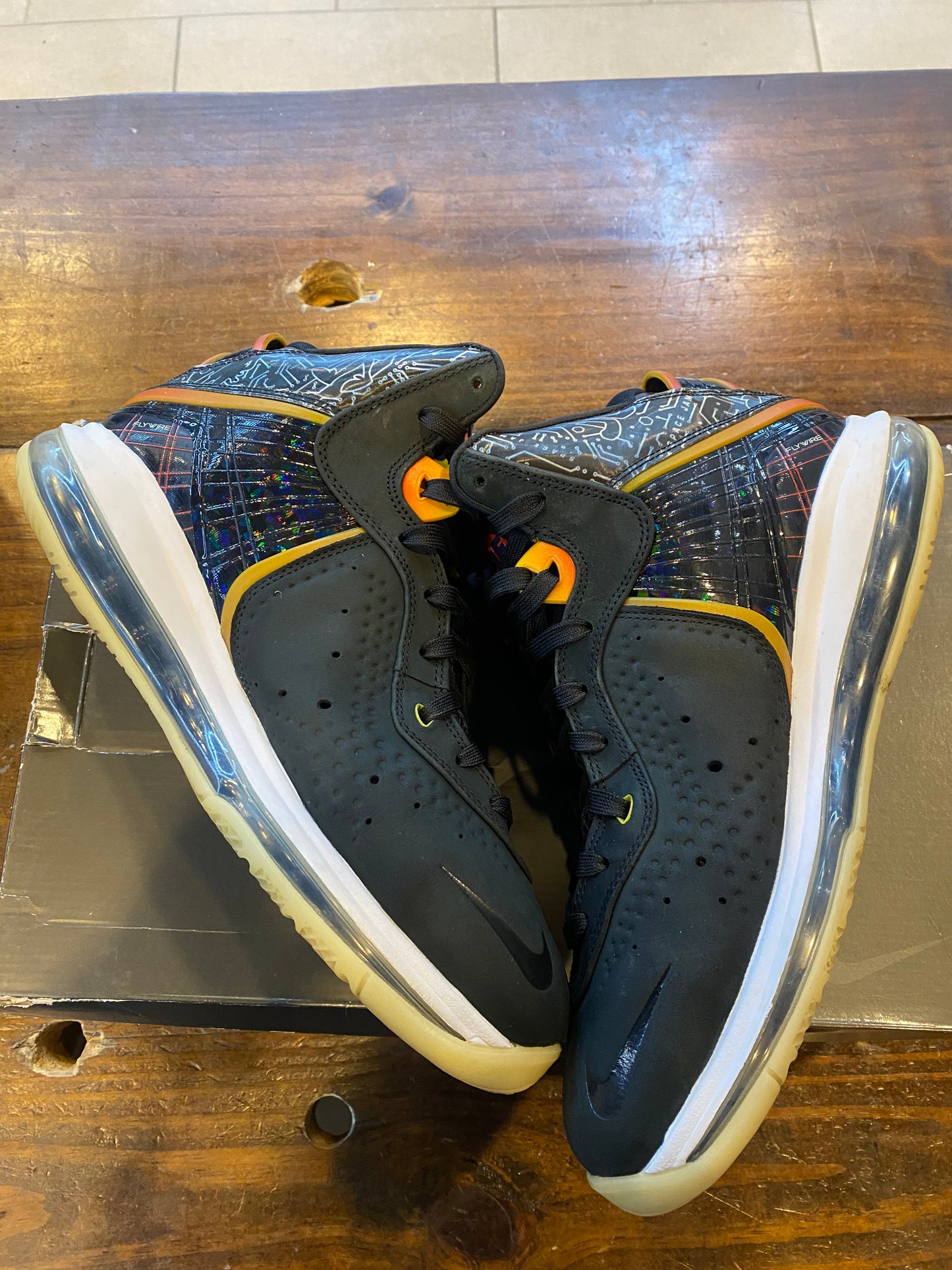 Space Jam X Le Bron 8 A New Legacy PRE OWNED