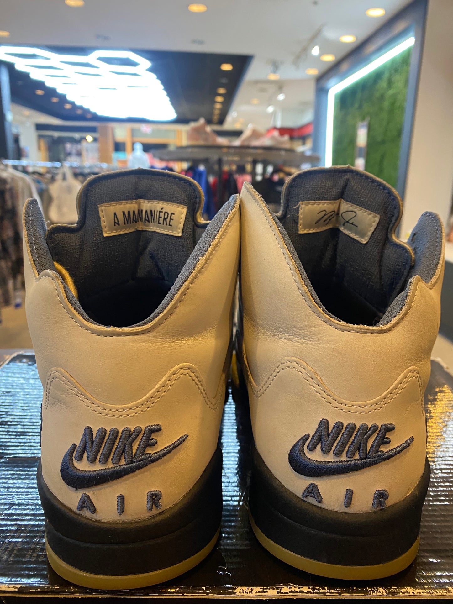 A Ma Maniere X Wmns Jordan 5 Retro Dawn PRE OWNED