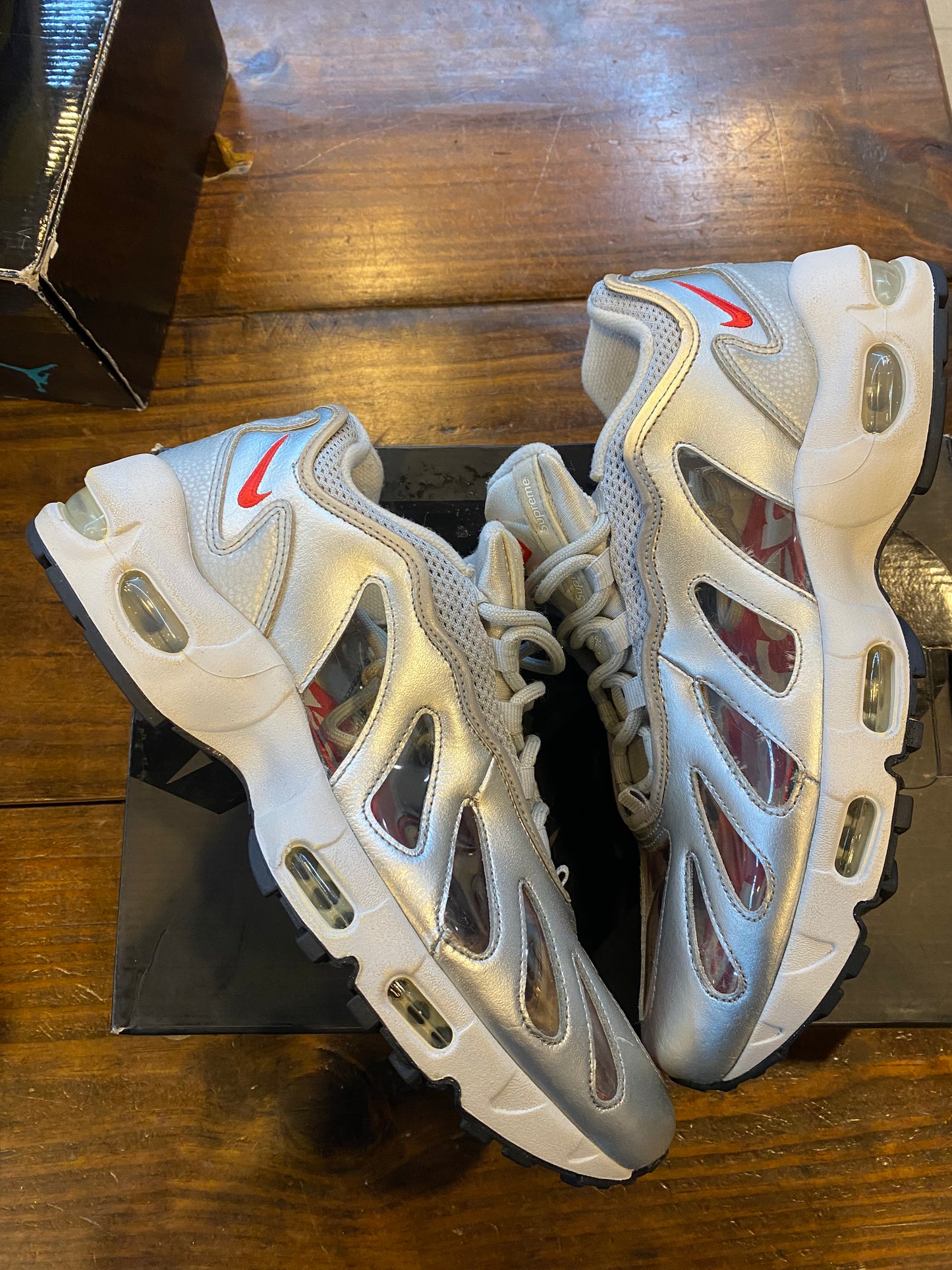 Supreme X Air Max 96 Metallic Silver PRE OWNED