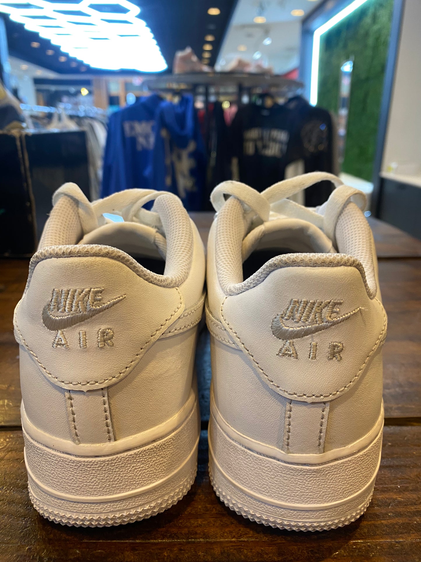 Air Force 1 LE GS Triple White PRE OWNED