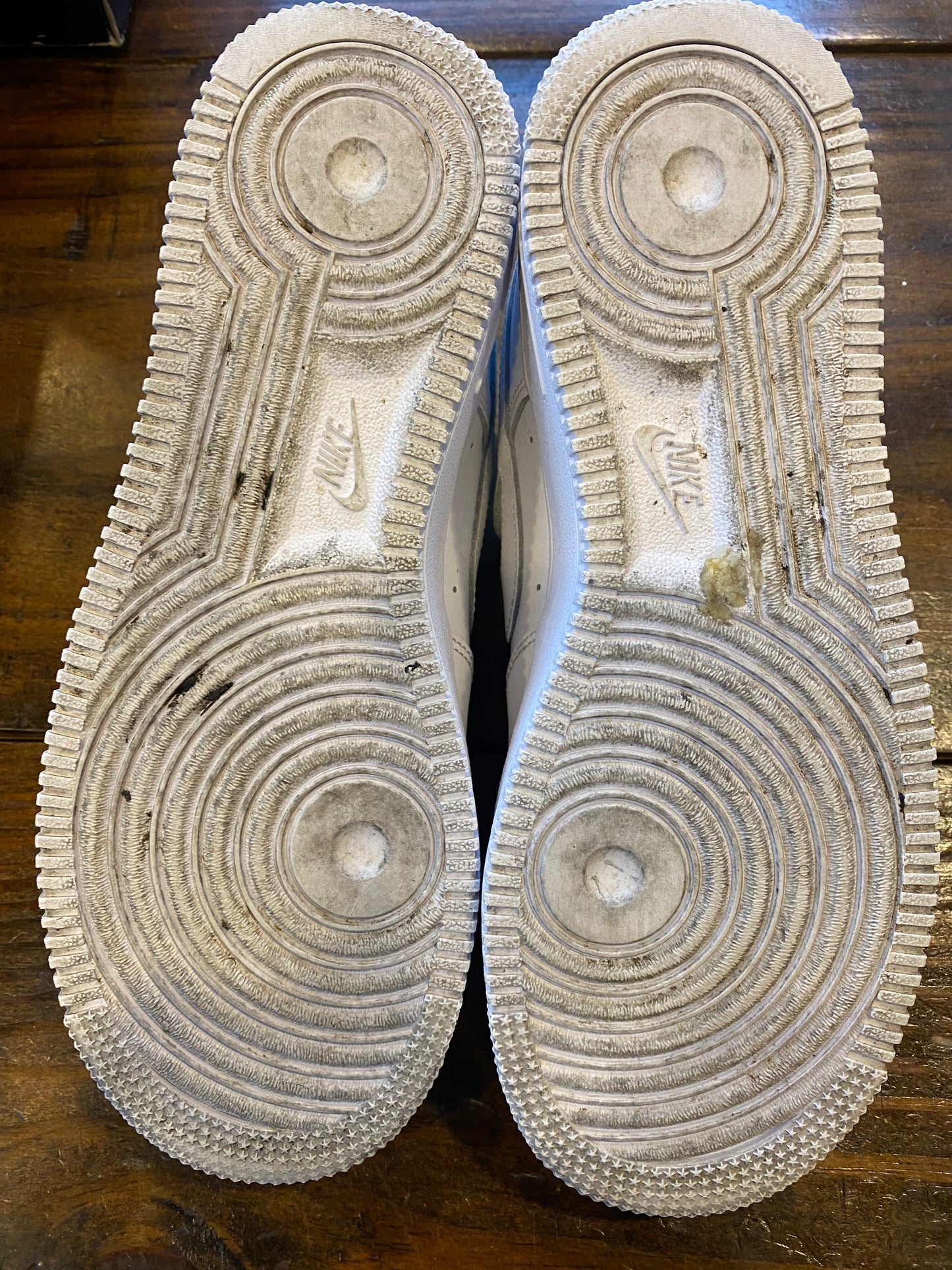 Air Force 1 LE GS Triple White PRE OWNED