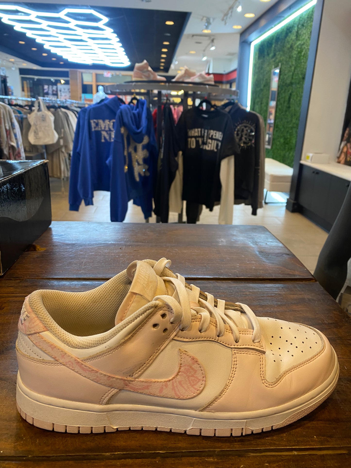 Wmns Dunk Low Pink Paisley PRE OWNED