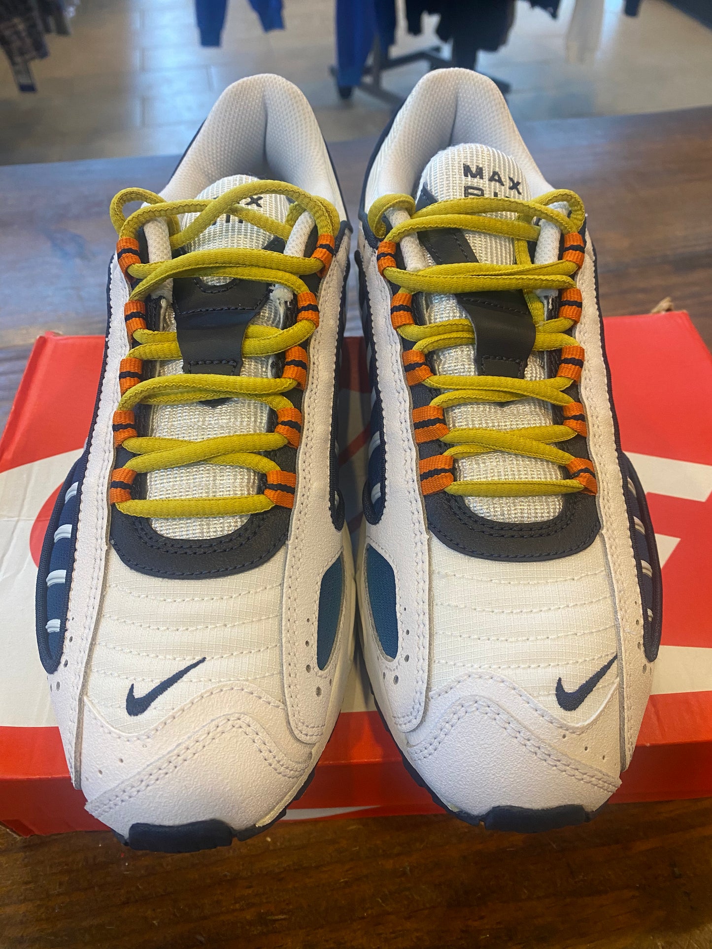 Wmns Air Max Tailwind 4 White Magma Obsidian PRE OWNED