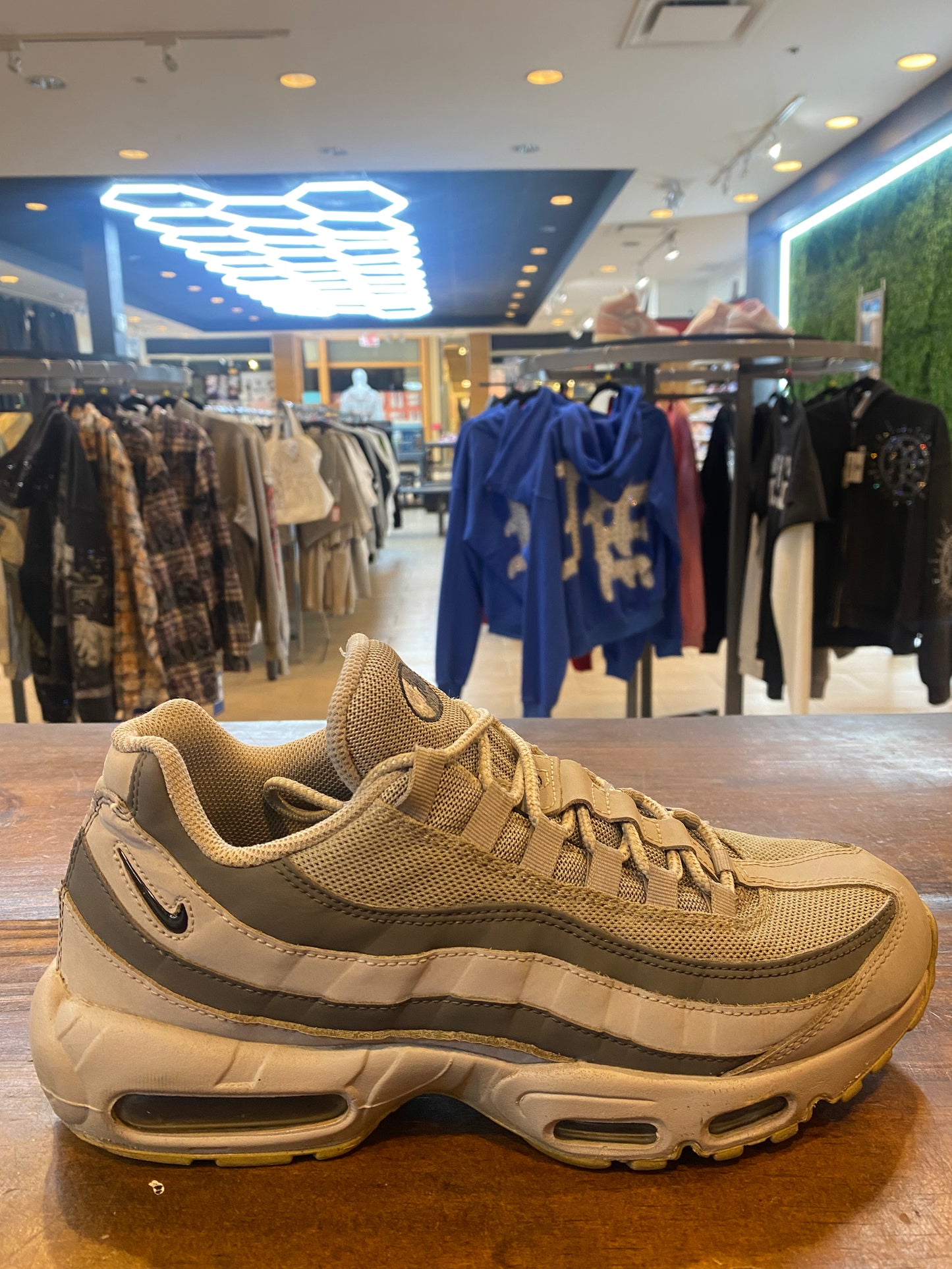 Air Max 95 Greyscale PRE OWNED