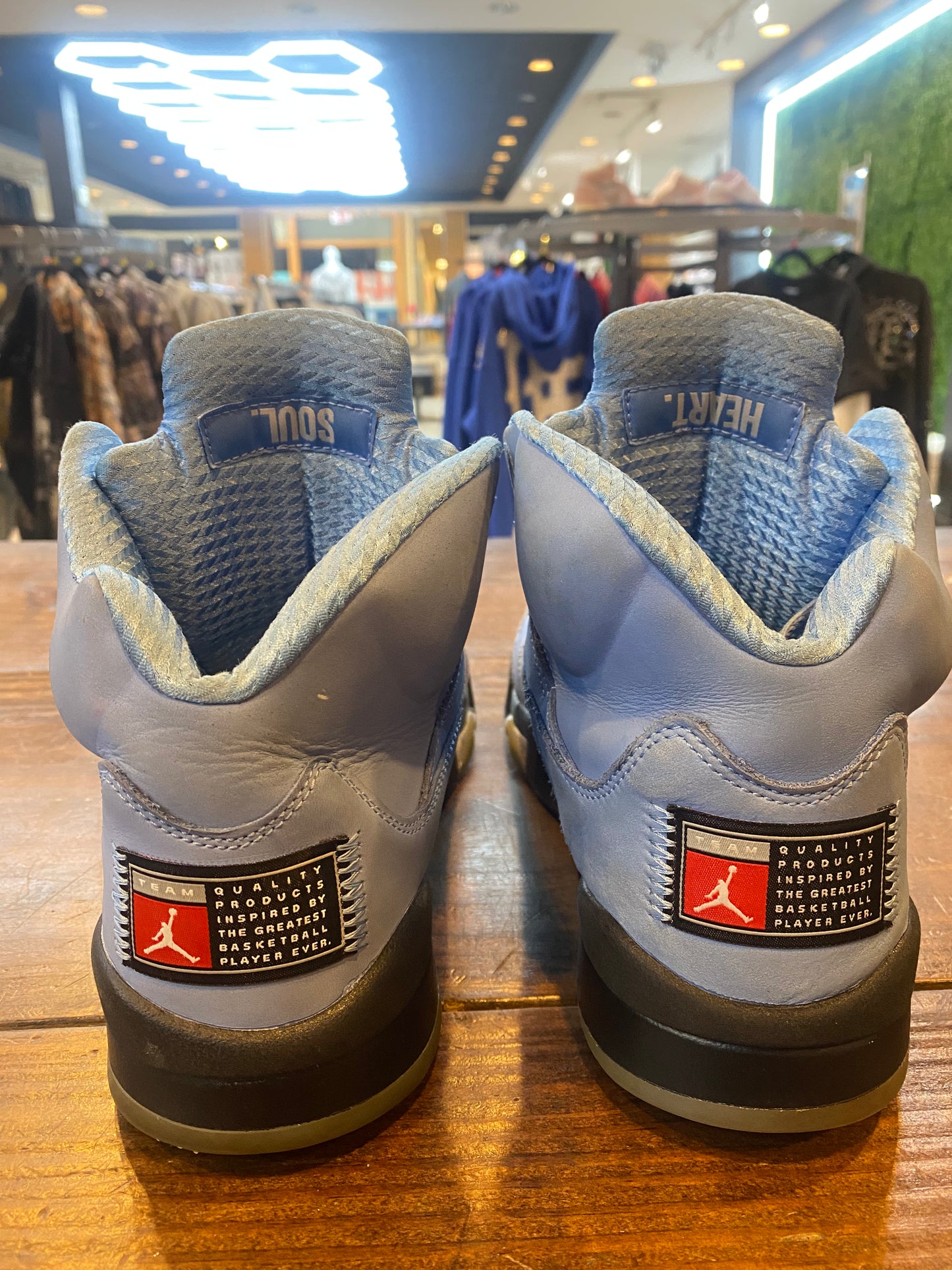 Jordan 5 Retro SE UNC PRE OWNED