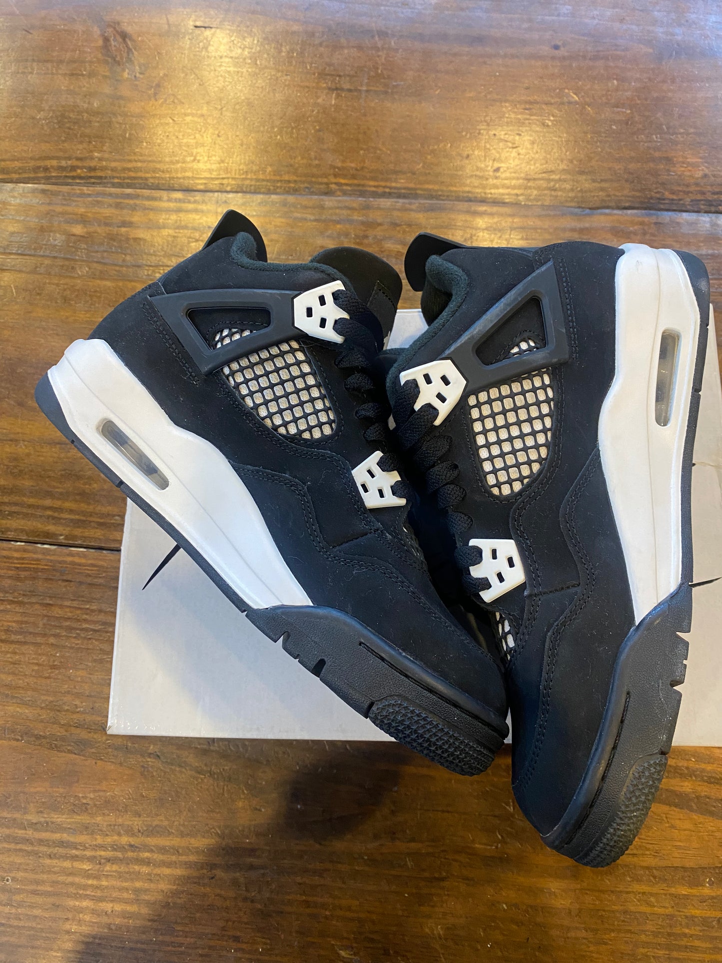 Jordan 4 Retro GS White Thunder PRE OWNED