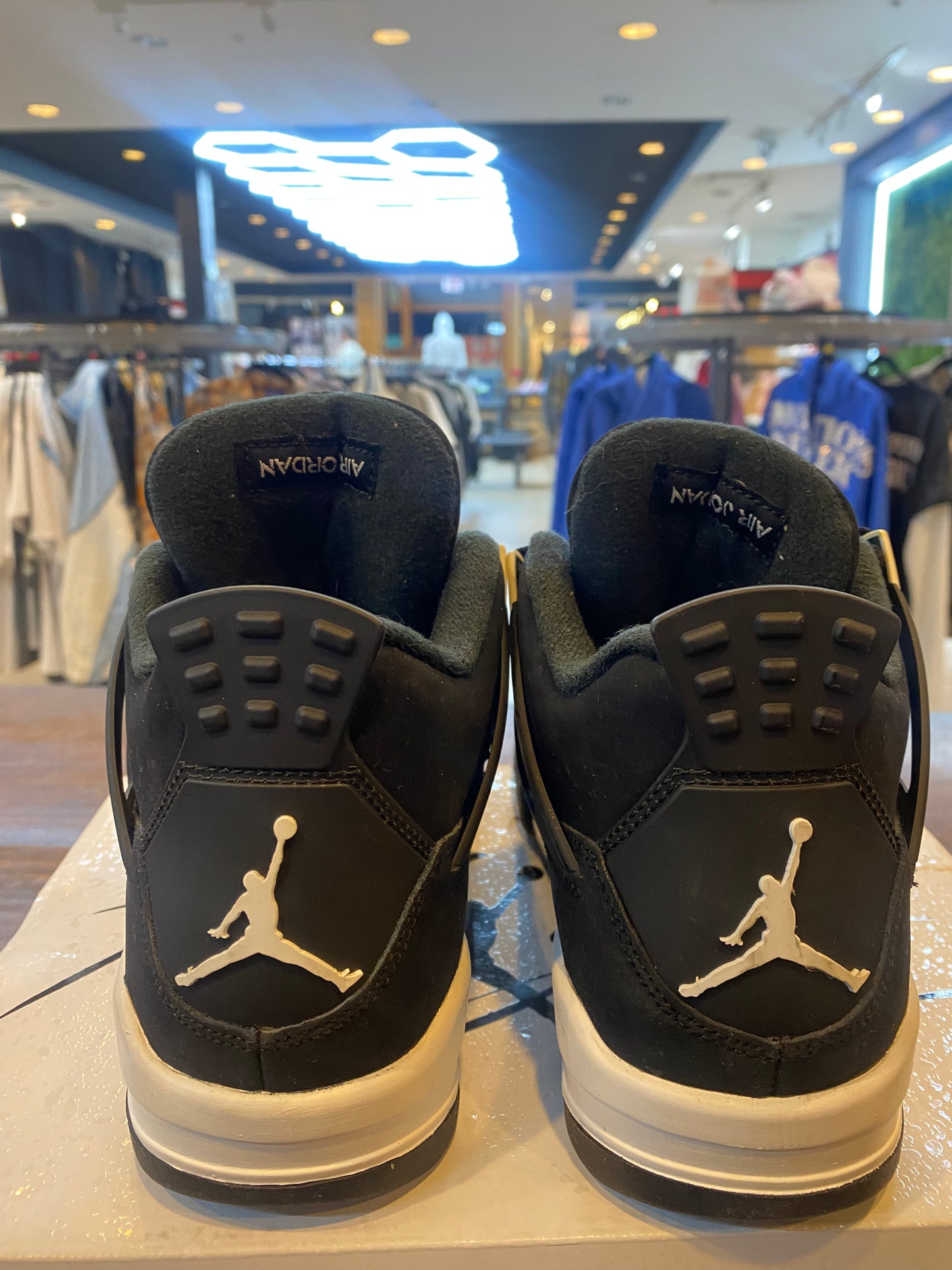 Jordan 4 Retro GS White Thunder PRE OWNED