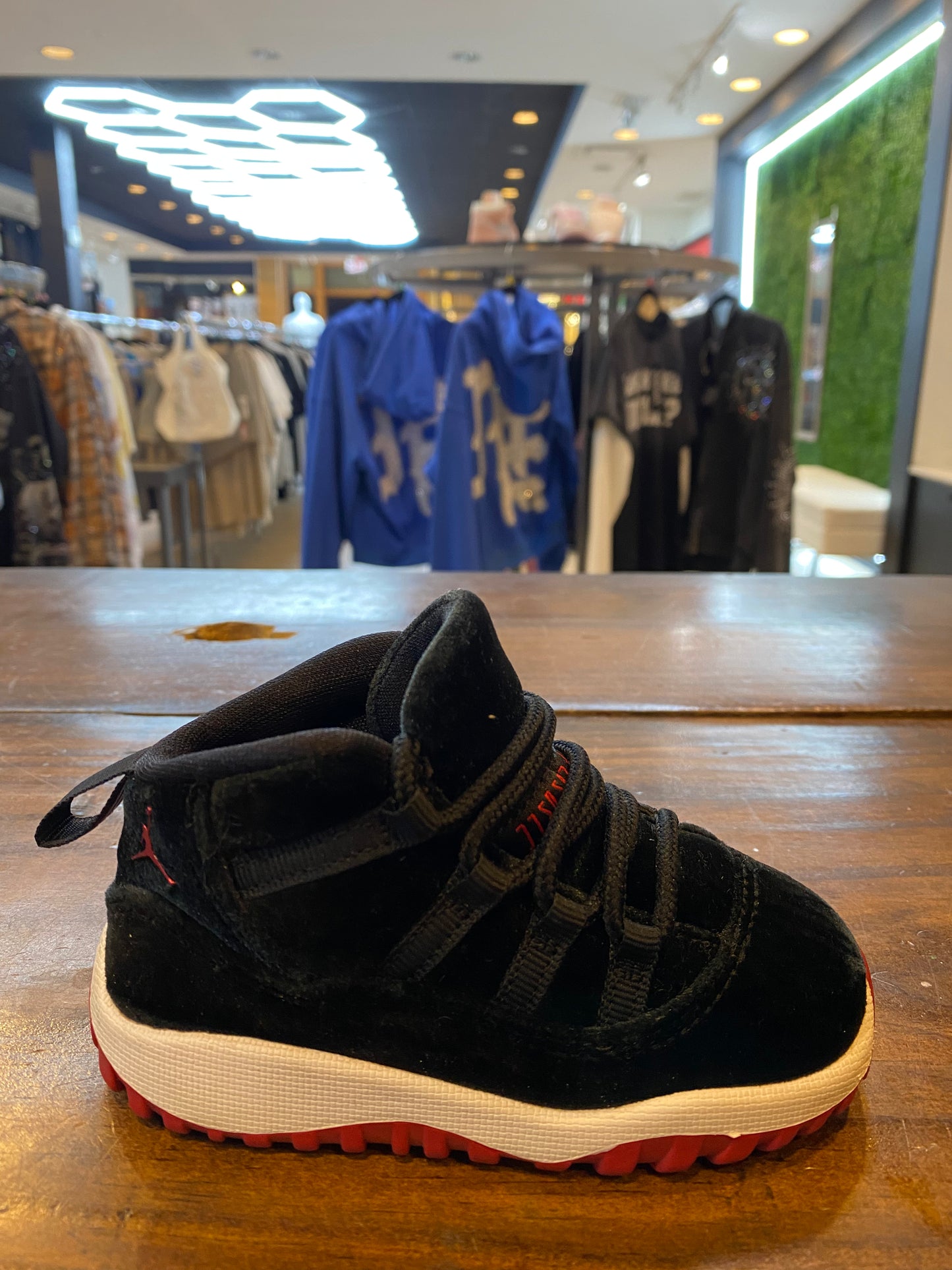 Jordan 11 PS Retro TD Bred Velvet PRE OWNED