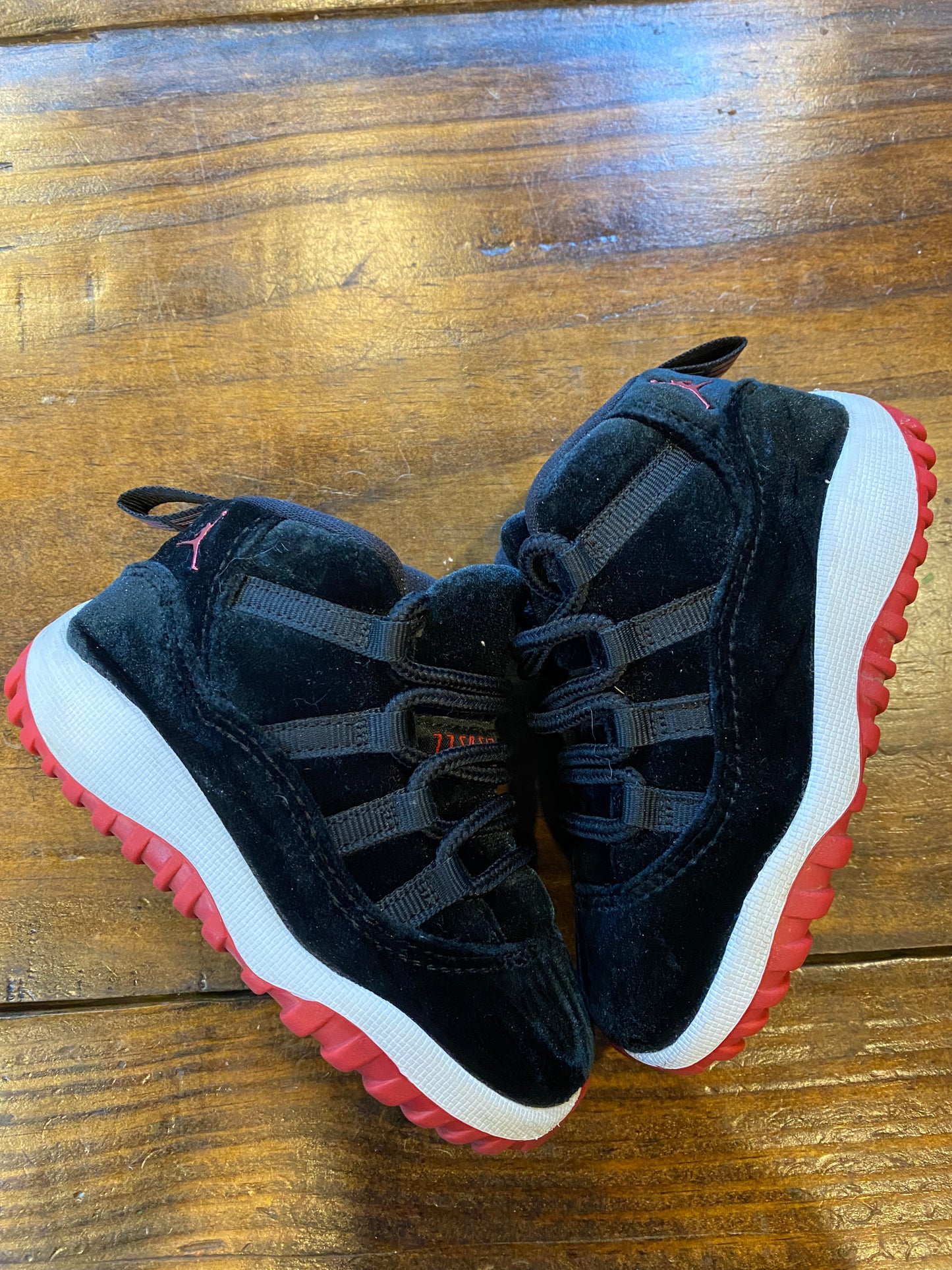 Jordan 11 PS Retro TD Bred Velvet PRE OWNED