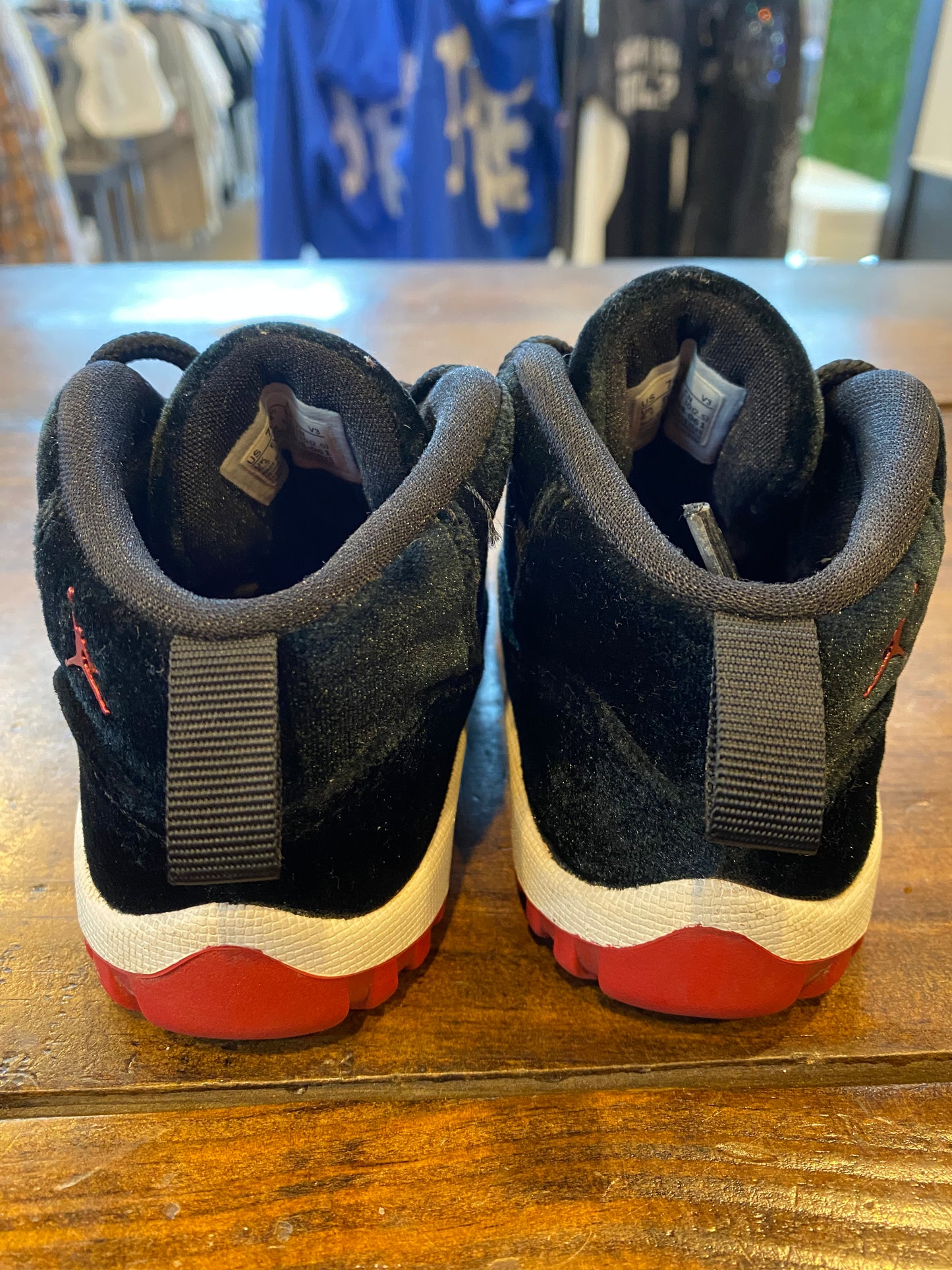 Jordan 11 PS Retro TD Bred Velvet PRE OWNED