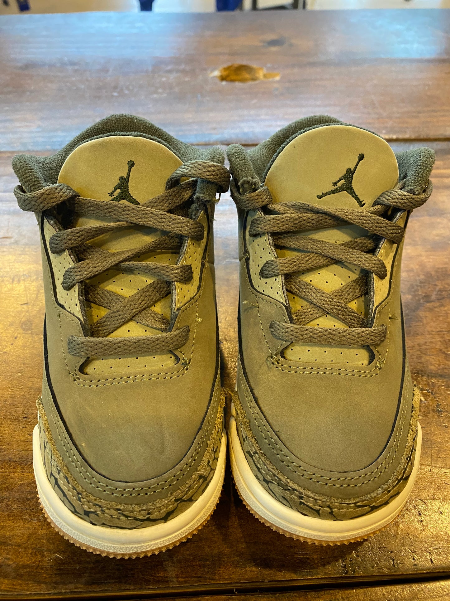 Jordan 3 Retro TD Medium Olive Neutral Olive PRE OWNED