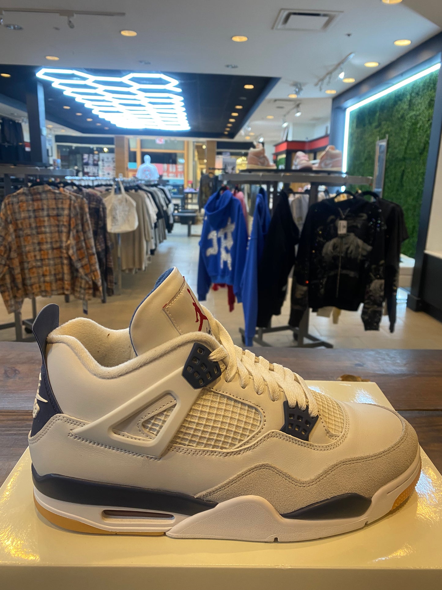 Nike SB X Jordan 4 Retro SP Navy PRE OWNED