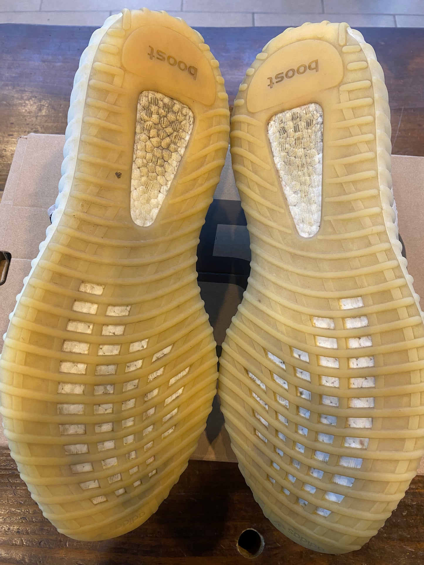 Yeezy Boost 350 V 2 Zebra 2017 PRE OWNED