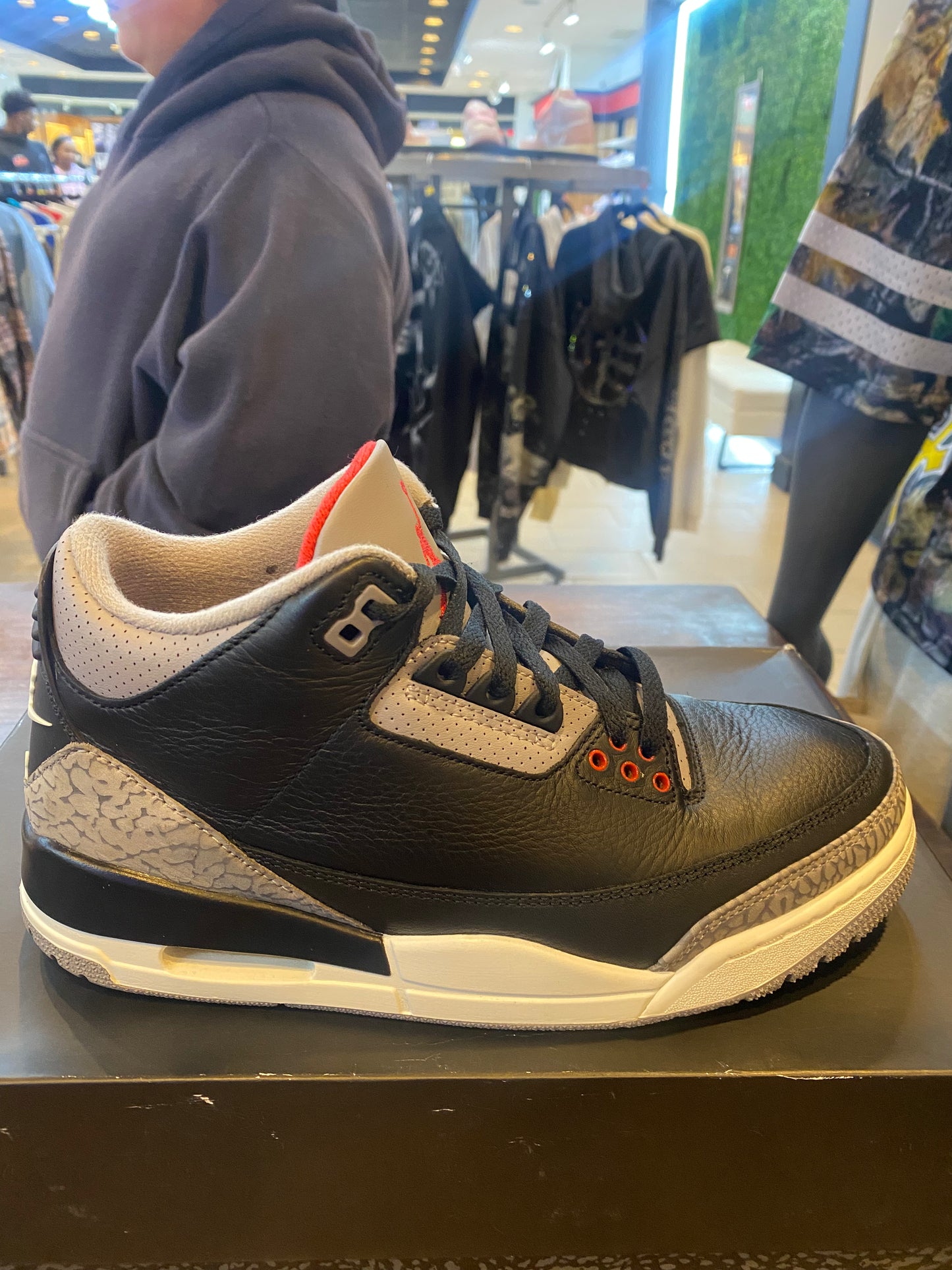 Jordan 3 Retro OG Black Cement 2024 PRE OWNED