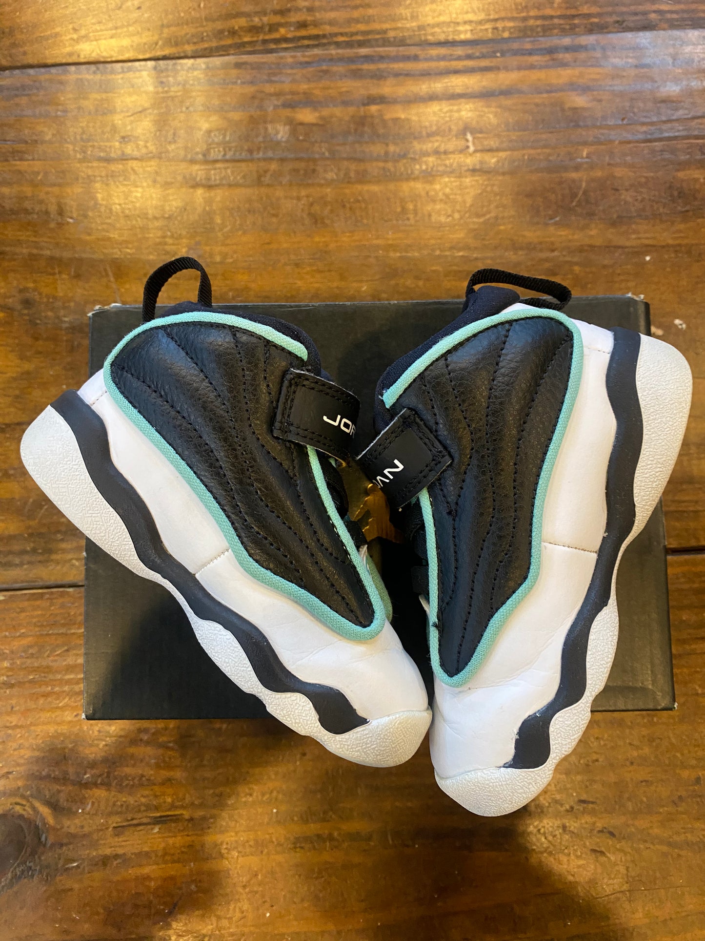 Jordan Pro Strong TD Tiffany PRE OWNED